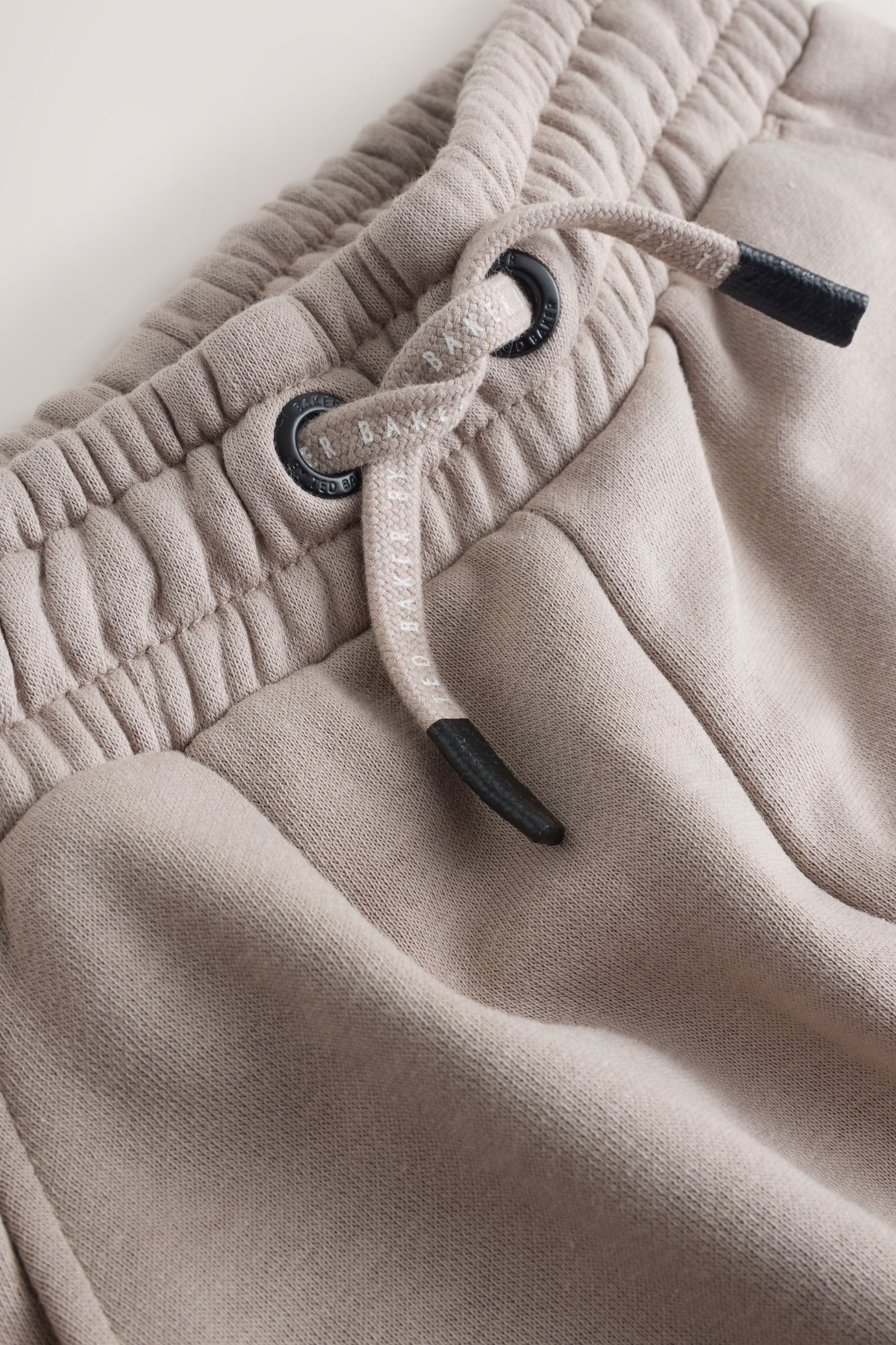 Baker by Ted Baker Sweatanzug Baker by Ted Baker Jogginganzug in Blockfarben (2-tlg)