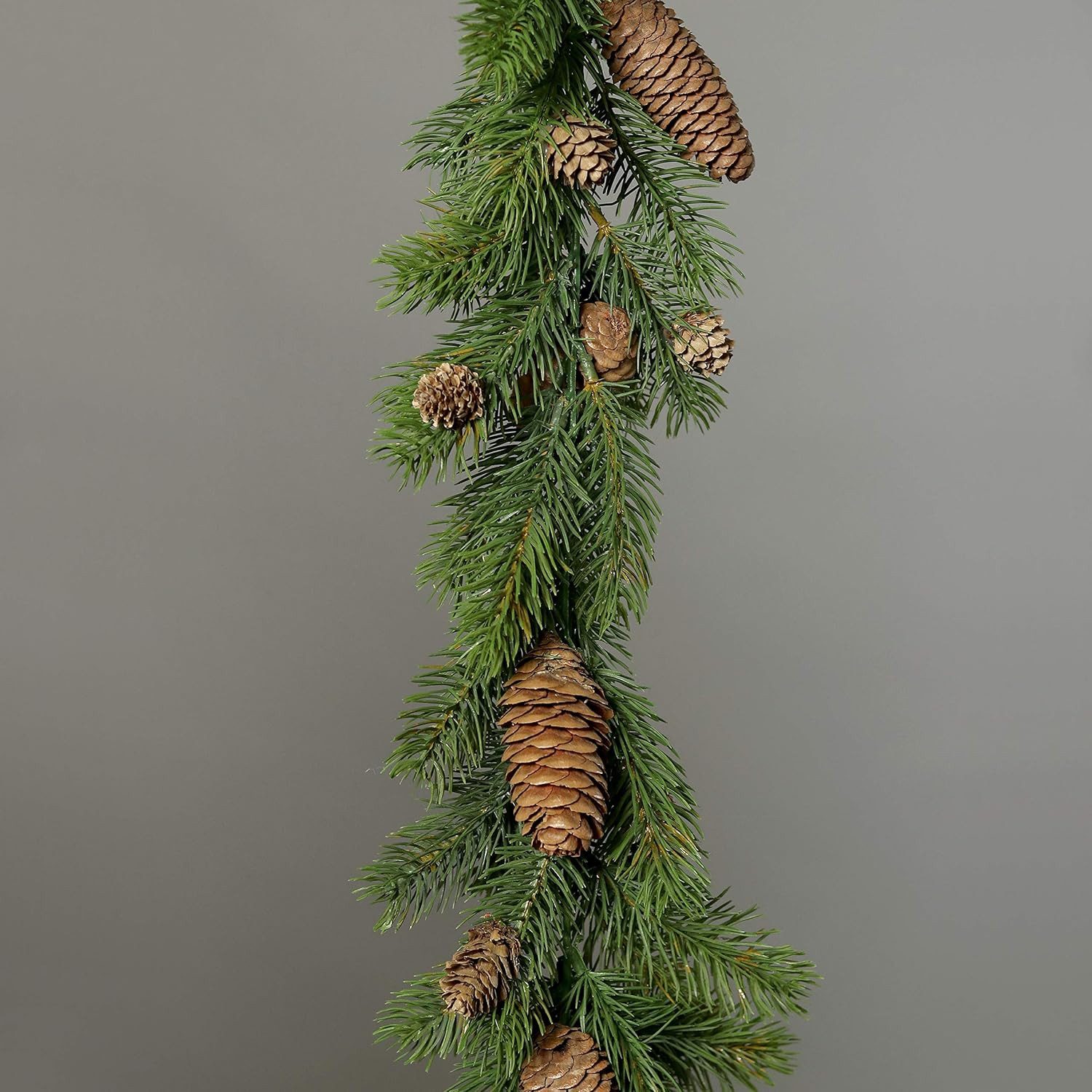 Winterliche Kunstpflanze Tannengirlande aus Kunststoff mit echten Zapfen künstliche Girlande, mucPlants