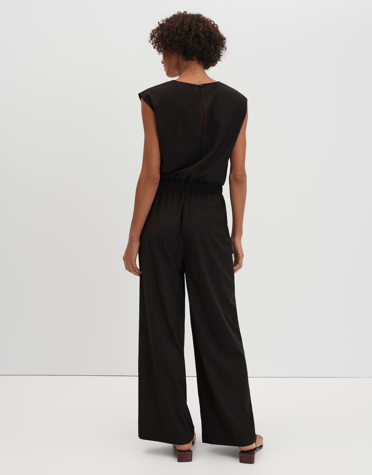 someday Jumpsuit Charlou aus Webware mit Faltendetail Mit Faltendetail und elastischem Bund für bequemen Sitz