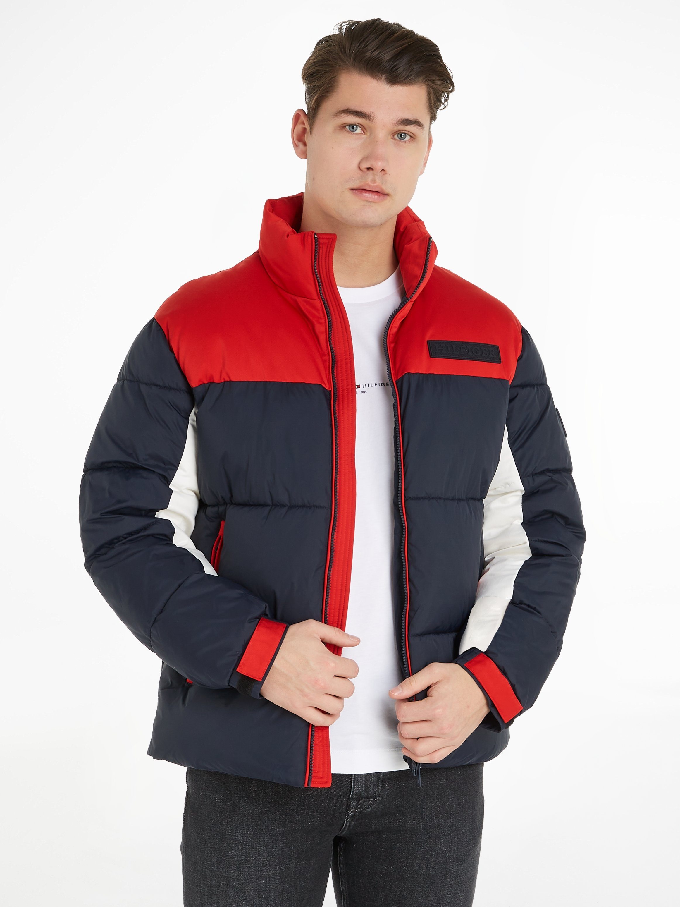 Tommy Hilfiger Steppjacke NEW YORK PUFFER JACKET, Dank dem  strapazierfähigen Materialien ist die Jacke ein guter Alltagsbegleiter.