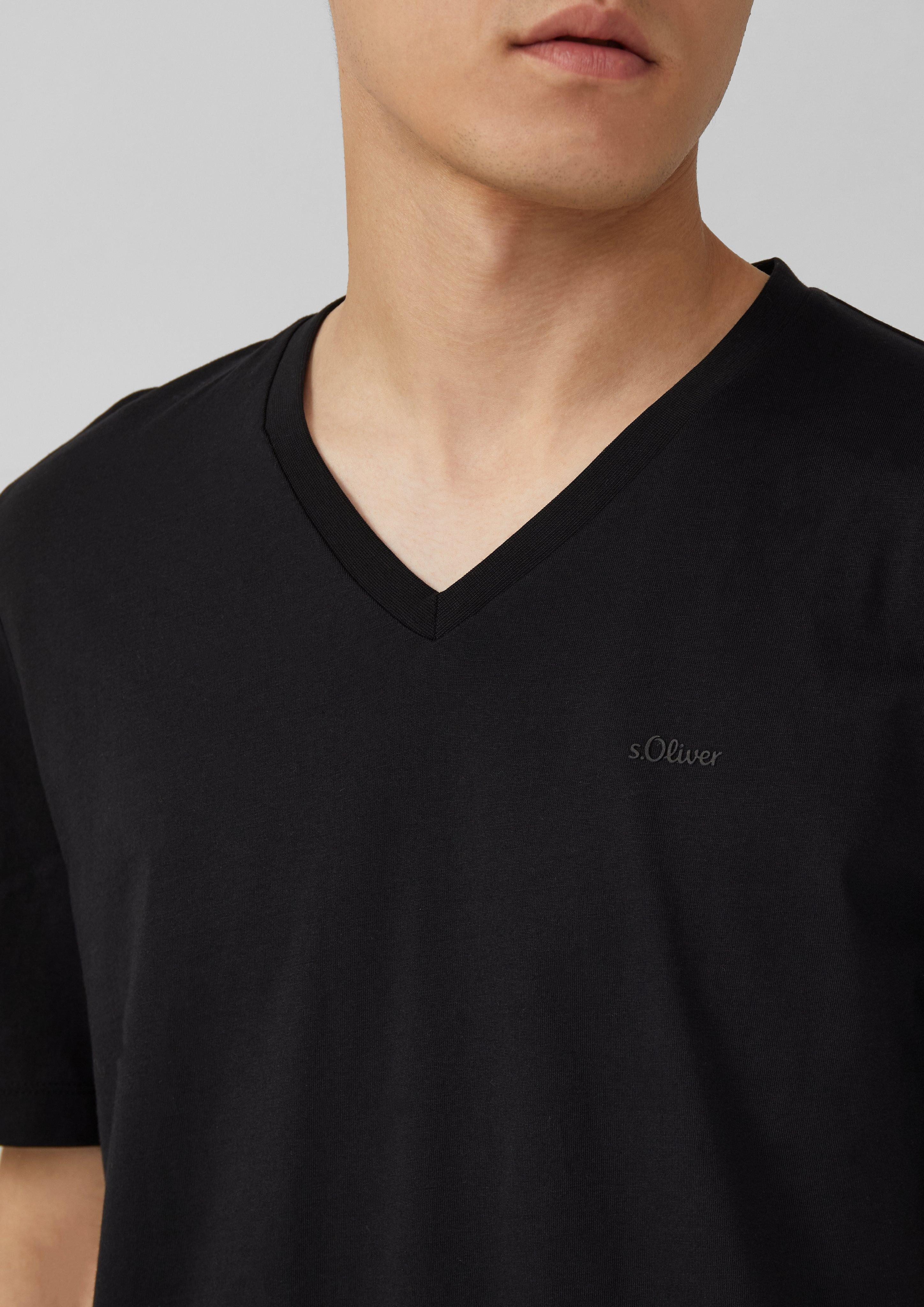 s.Oliver Kurzarmshirt Baumwoll-T-Shirt mit V-Ausschnitt und günstig online kaufen