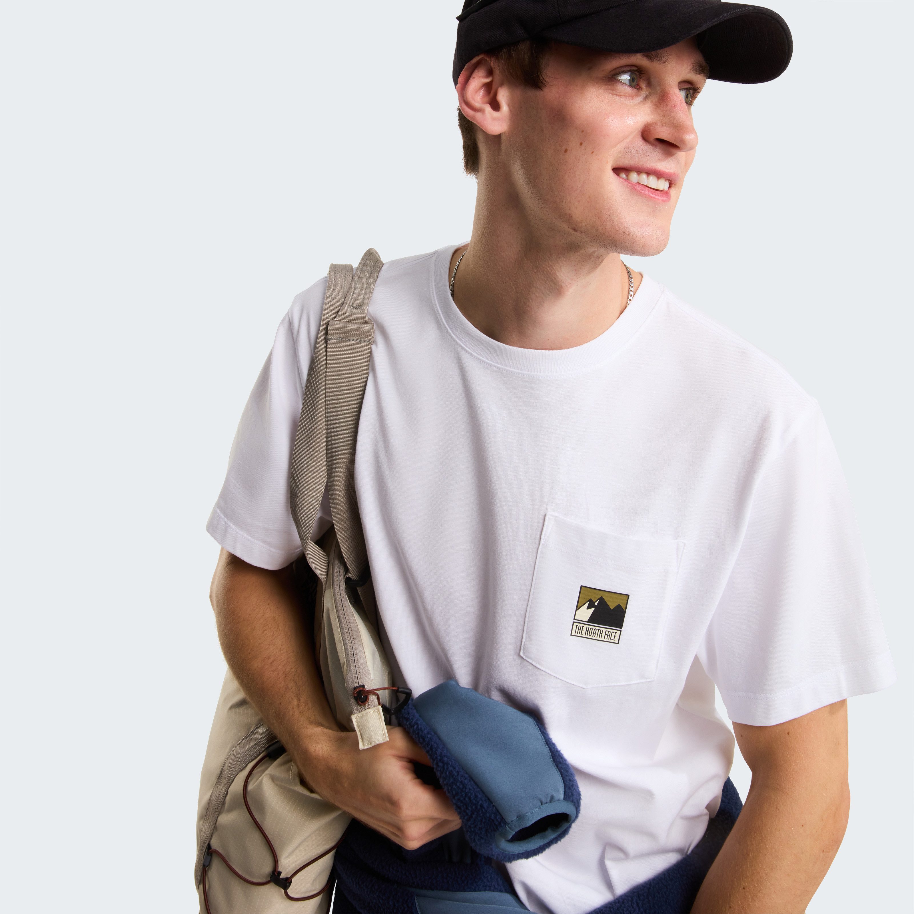 The North Face T-Shirt M MOUNTAIN LOGO RELAXED SHORT SLEEVE TEE-GRAPHIC lockere Passform, kurze Ärmel, weiches Material