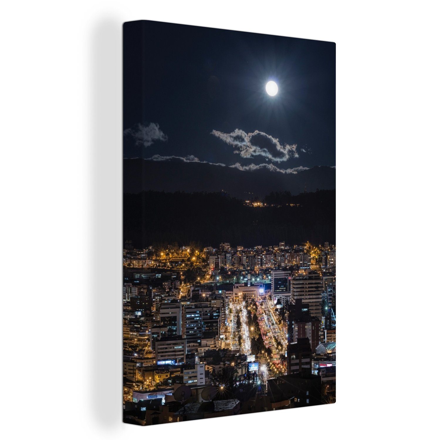 OneMillionCanvasses® Leinwandbild Die vom Vollmond beleuchtete Stadt Quito in Ecuador, (1 St), Leinwandbild fertig bespannt inkl. Zackenaufhänger, Gemälde, 20x30 cm