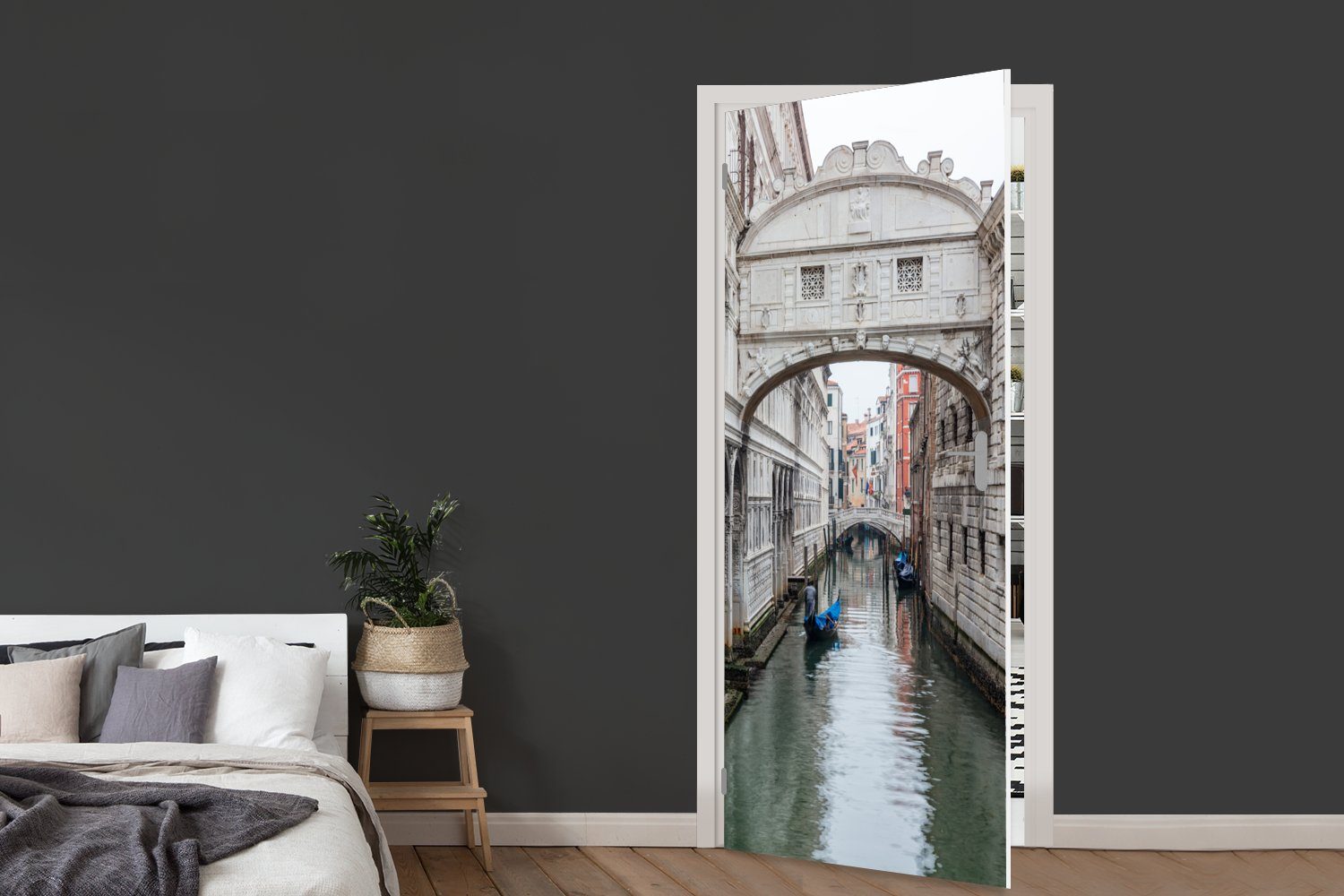 - Venedig Türaufkleber, Tür, für Matt, MuchoWow Fototapete Brücke cm 75x205 Boot, - bedruckt, Türtapete (1 St),