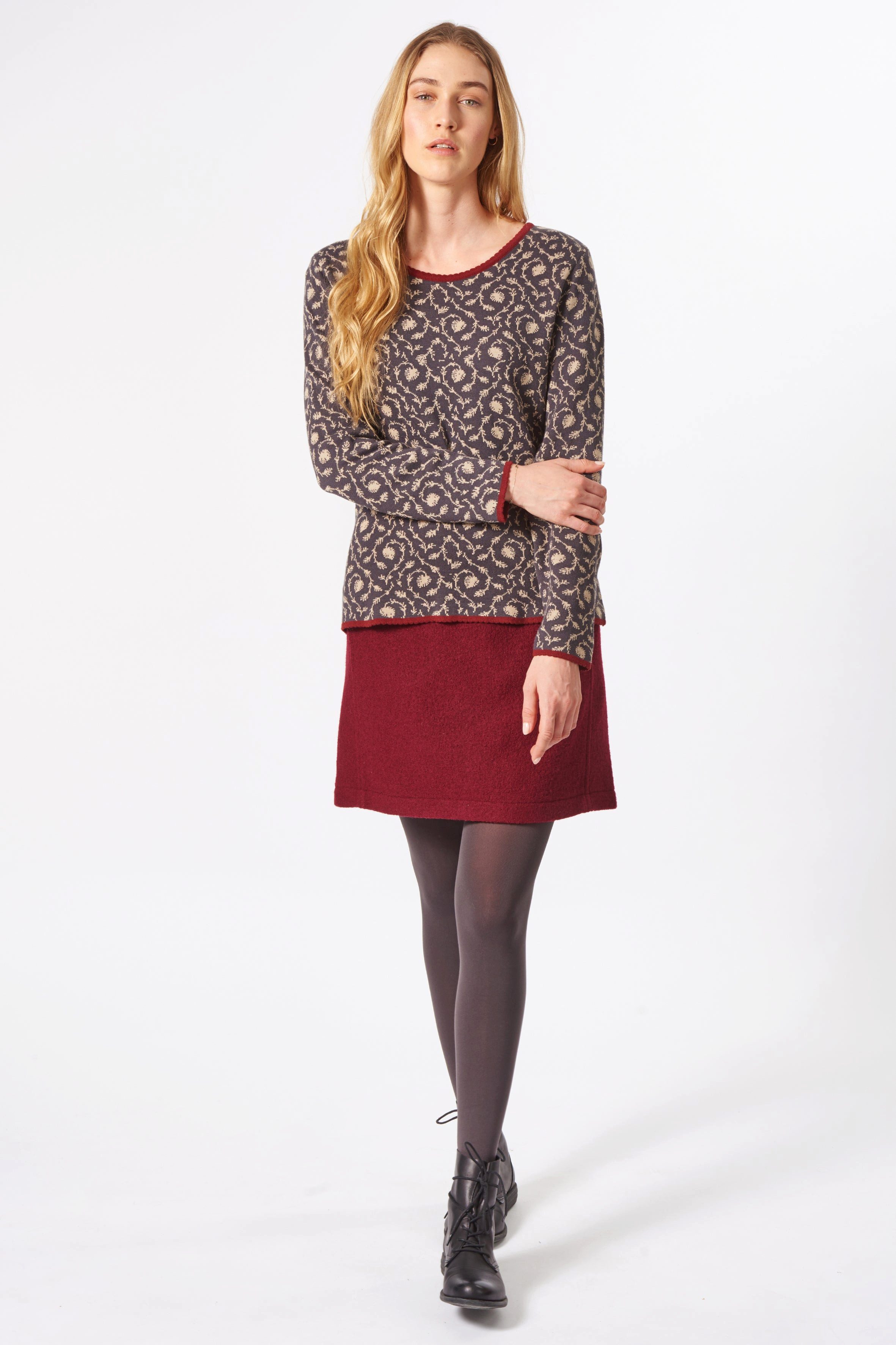 Strickpullover Eleganter Pullover Damen mit floralem Muster aus reiner Bio-Baumwolle