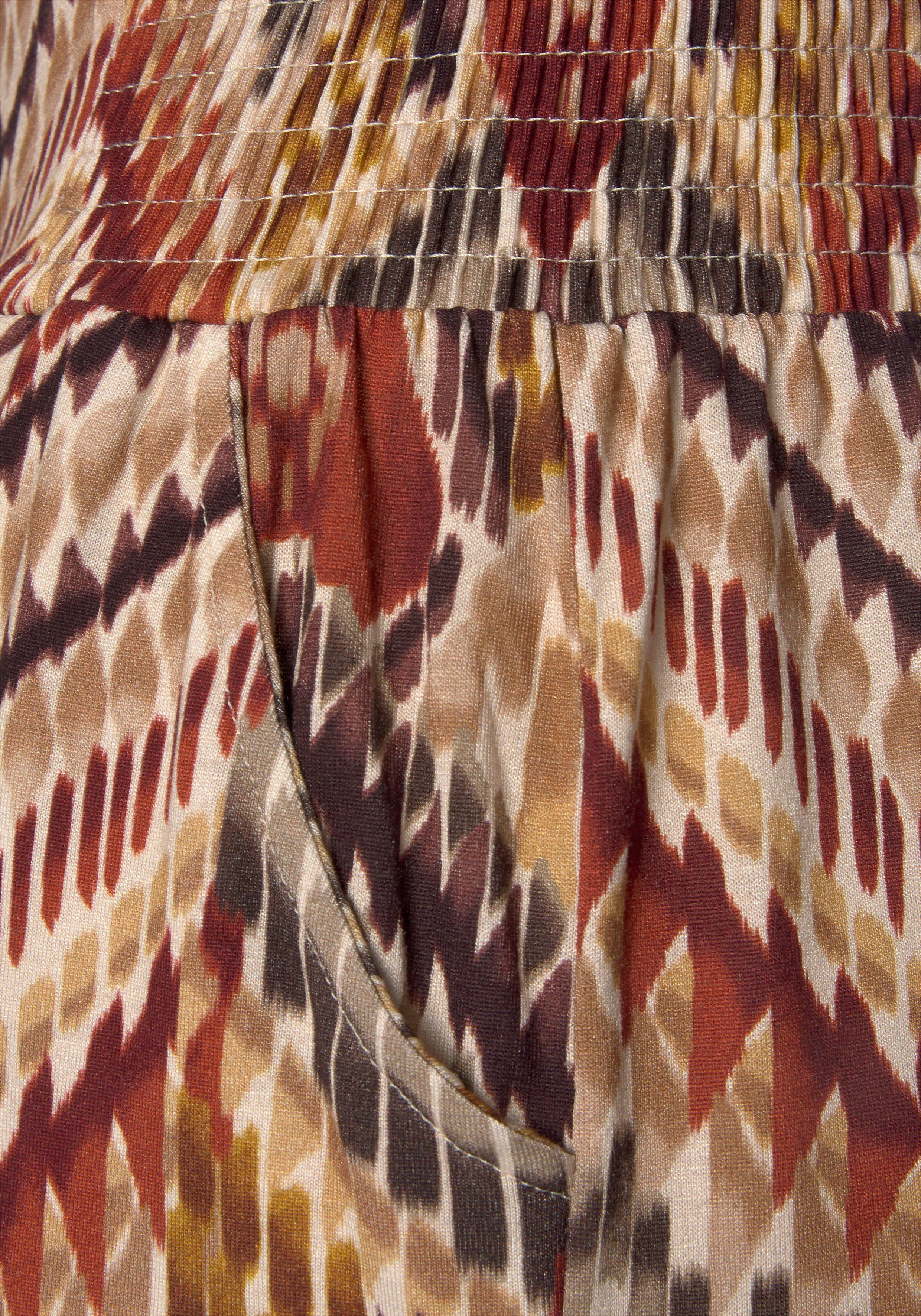 LASCANA Jerseyhose aus luftig-leichter Viskose mit Ethnodruck mit Ethnoprint, lockere Passform, leichte Sommerhose, Schlupfhose