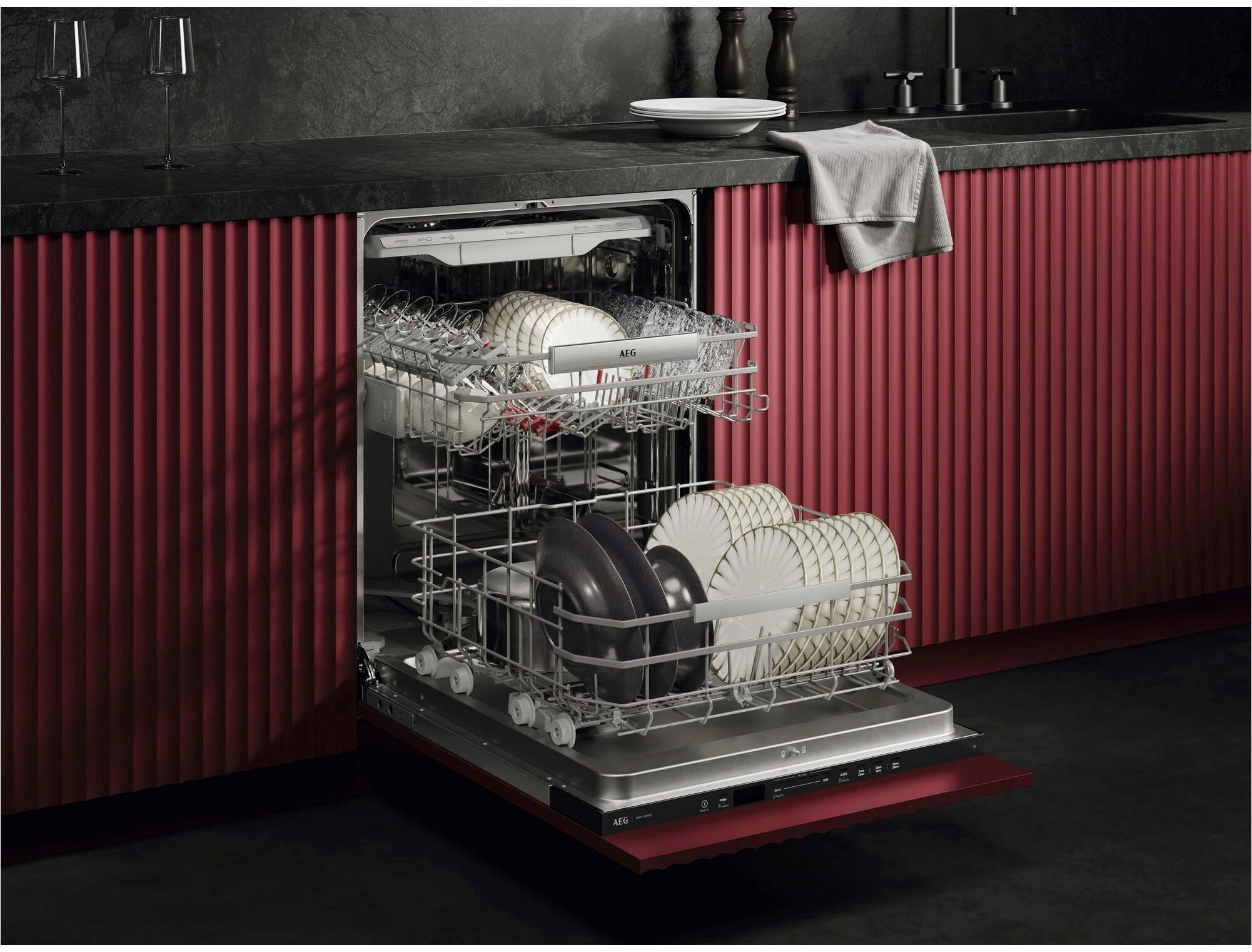 AEG vollintegrierbarer Geschirrspüler Serie 8000, 60 cm, WiFi GI8200B2SC, 14 Maßgedecke, Wassersparende Spülmaschine mit nur 8,4l kraftvoll gegen Eingebranntes