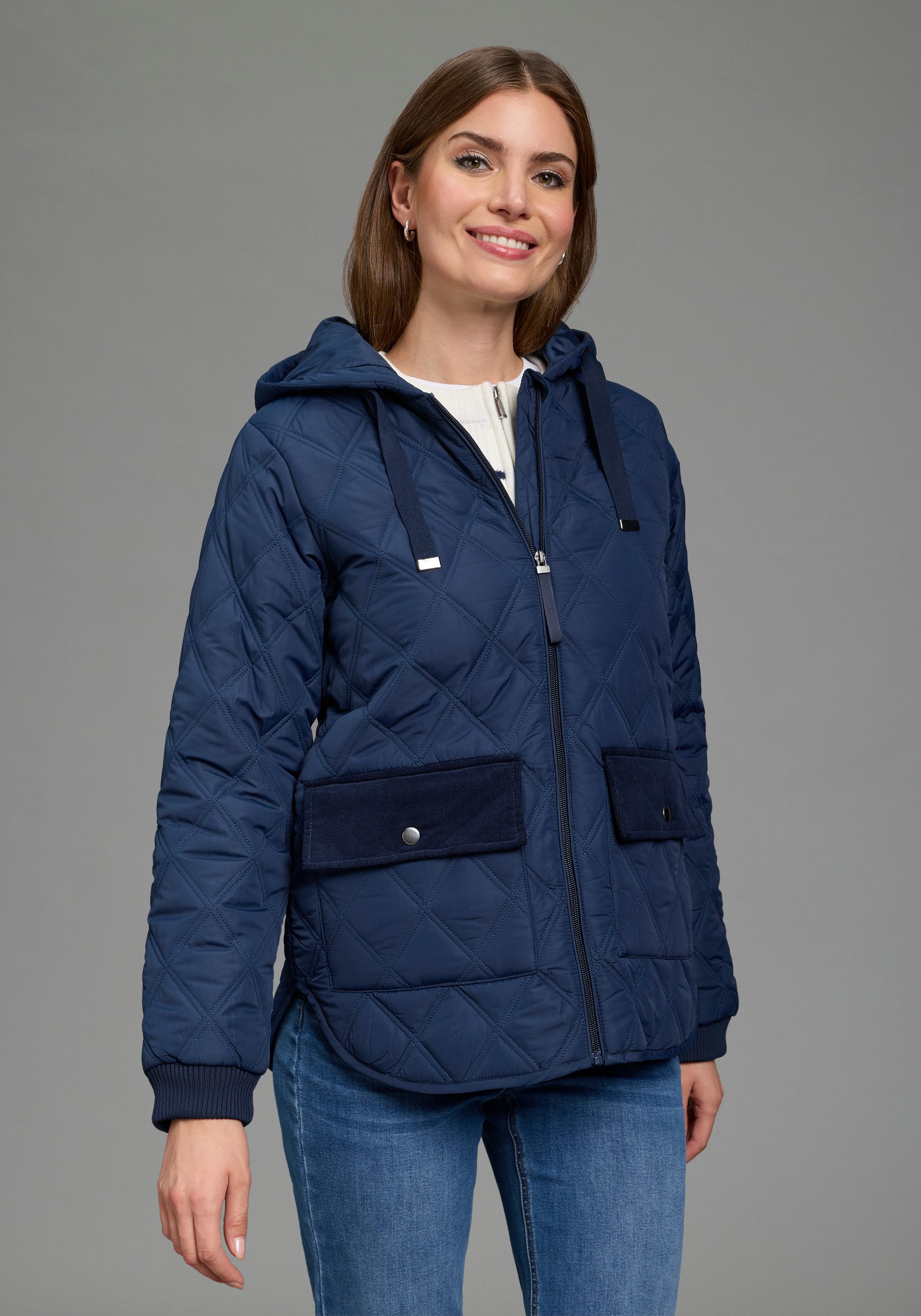 Laura Scott Steppjacke Kapuze mit modernem Steppmuster für den Übergang