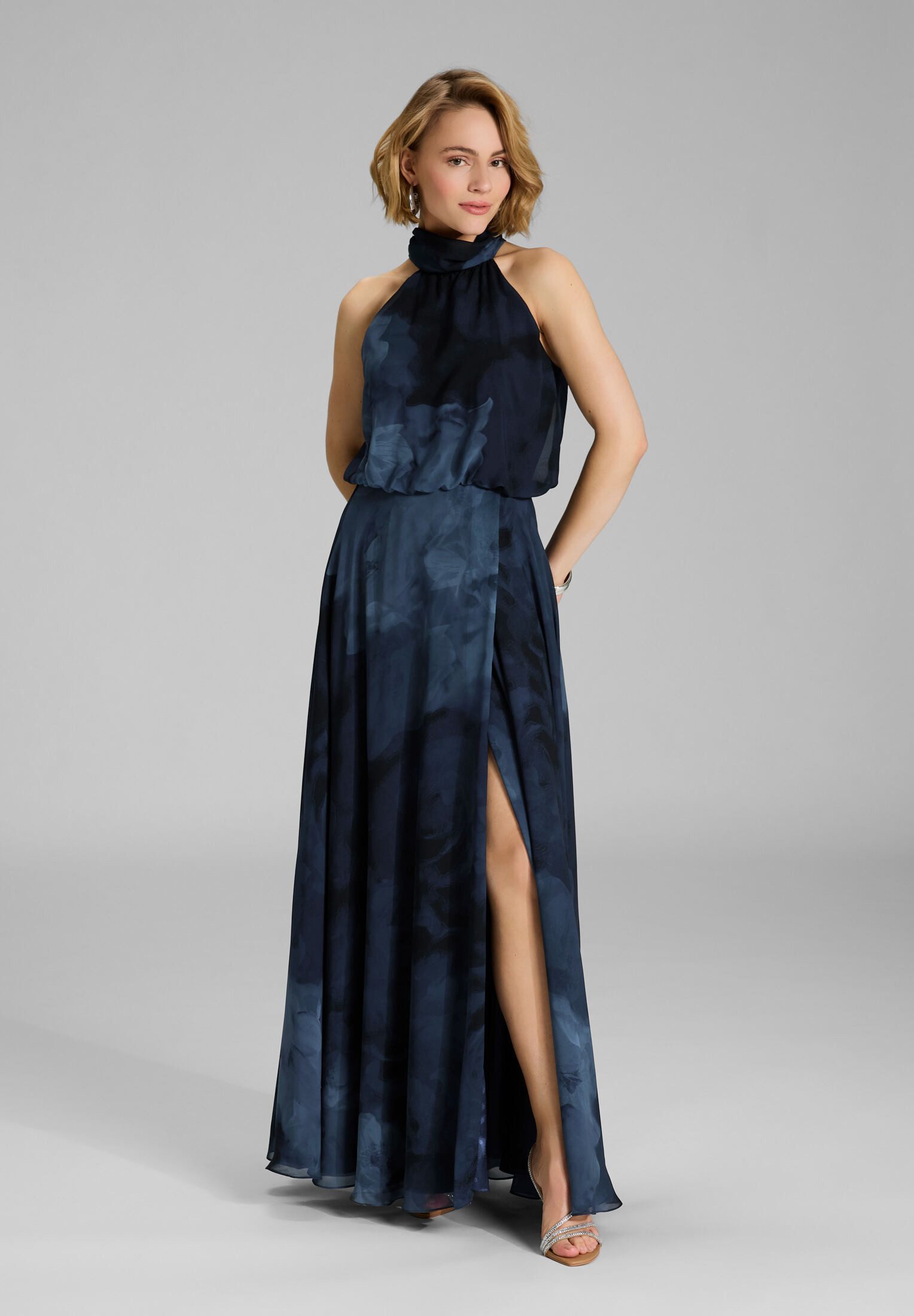 SWING Abendkleid Taillierter Schnitt mit fließendem Rockteil