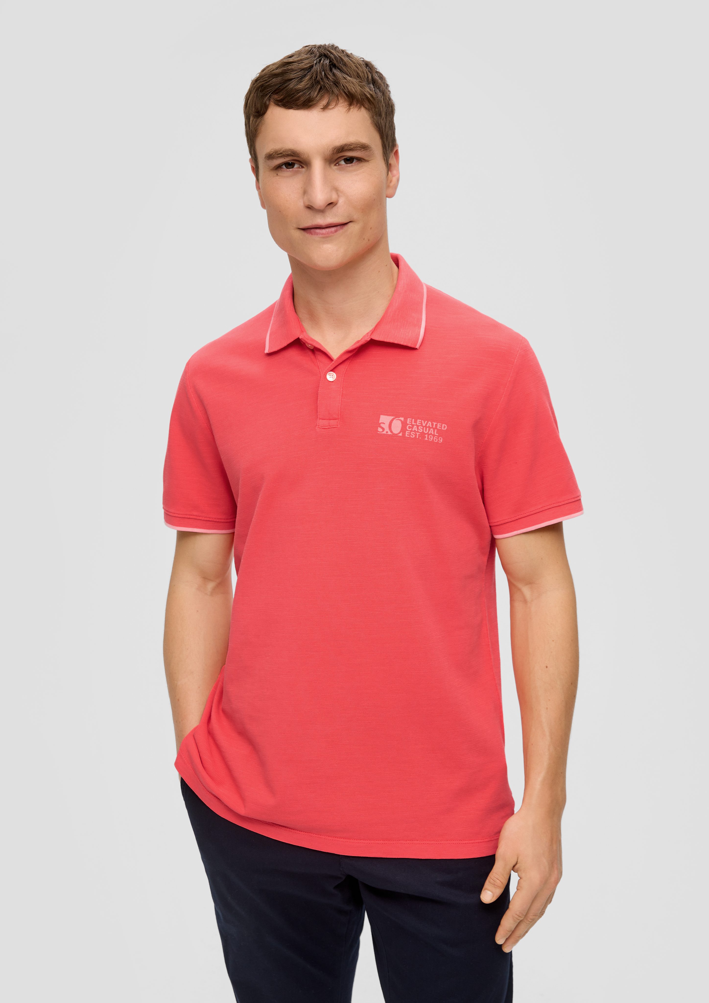 s.Oliver Kurzarmshirt Poloshirt mit Piquêstruktur und Logo-Print Streifen-Detail