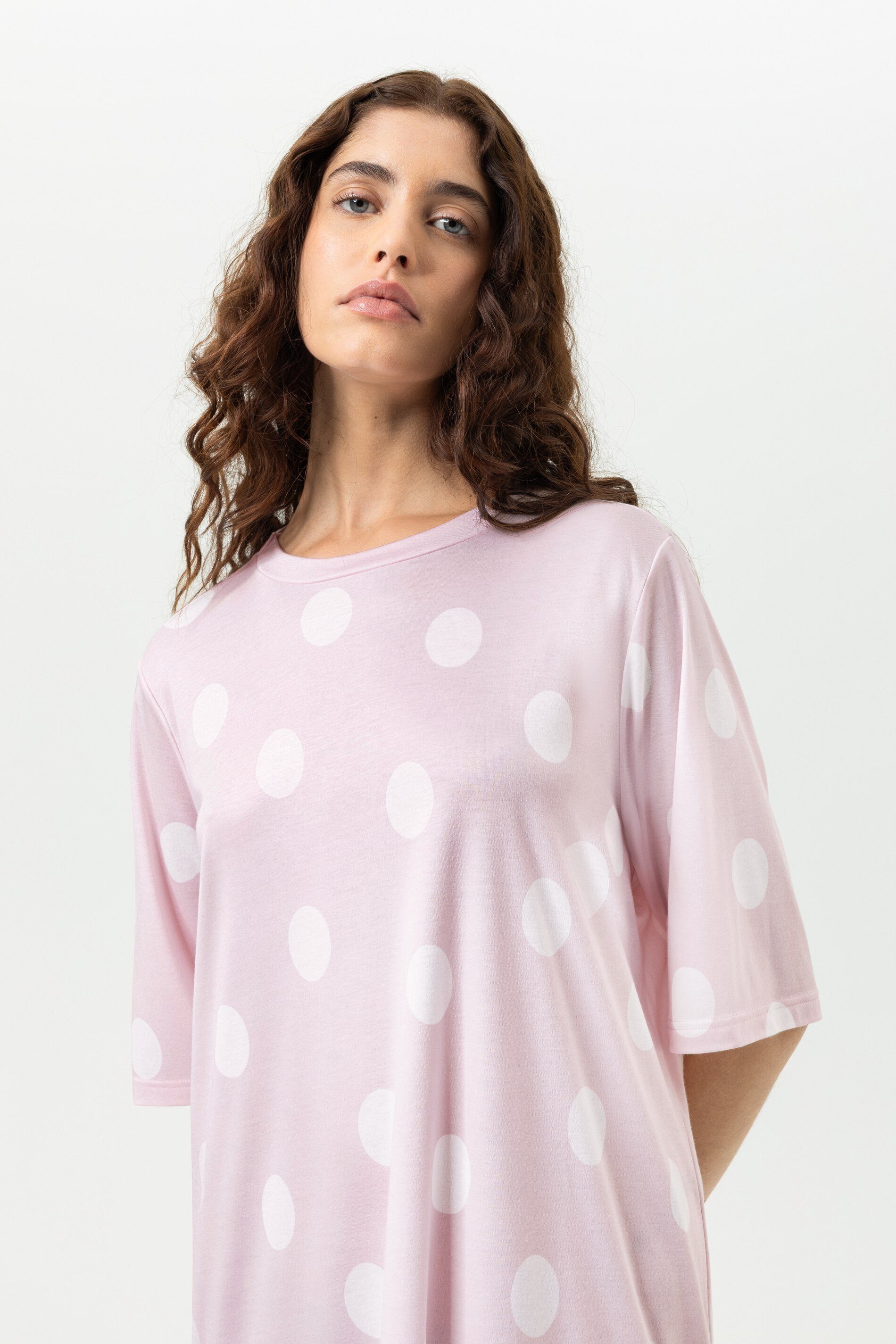 Mey Nachthemd Mey female Nachthemd kurzarm Serie Pretty Dots (1-tlg) Feminines Nachthemd, Gepunktet, Interlock, Baumwolle