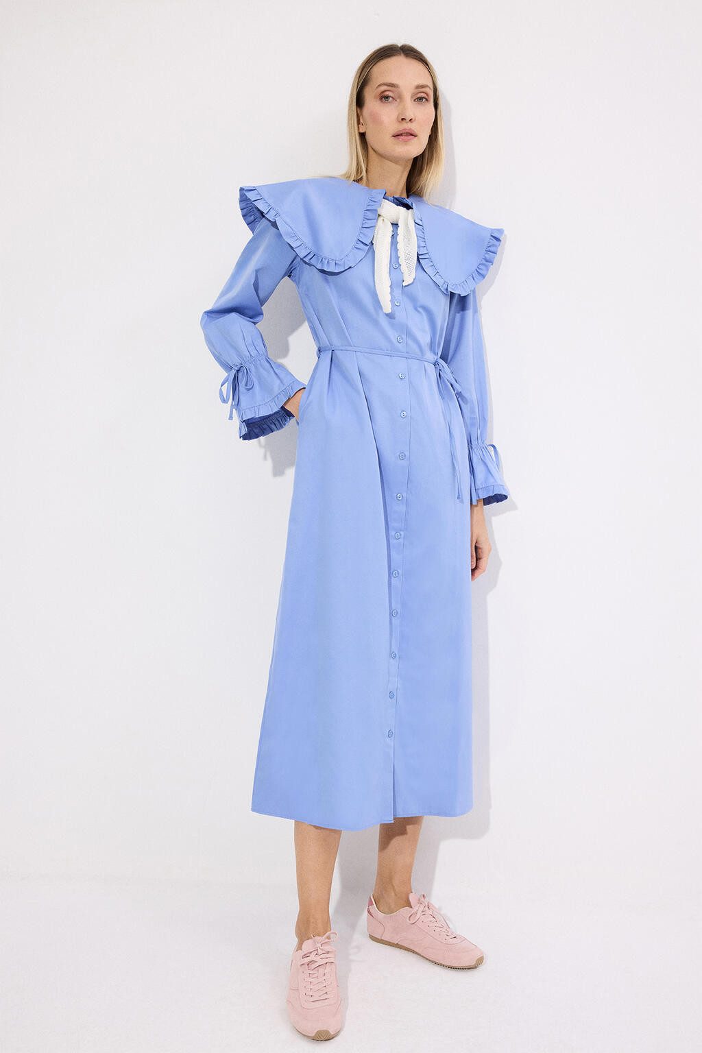 touche prive Maxikleid Hemdblusenkleid mit breitem Kragen und Rüschen