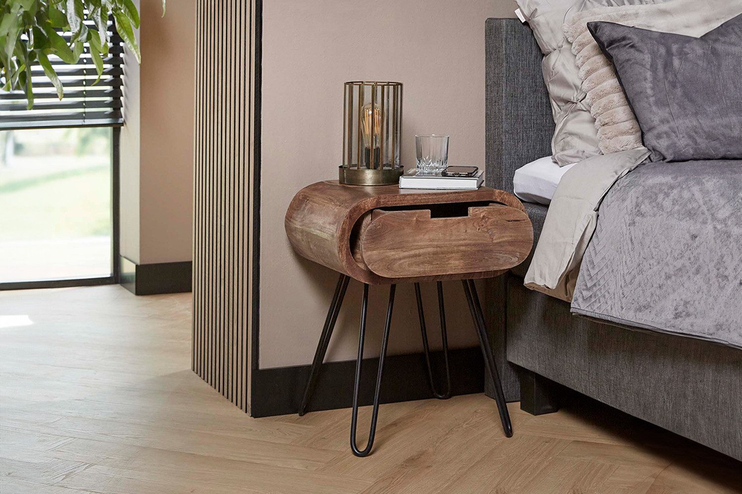 KAWOLA Nachttisch BAEL, Beistelltisch Mangoholz massiv braun 1 Schublade
