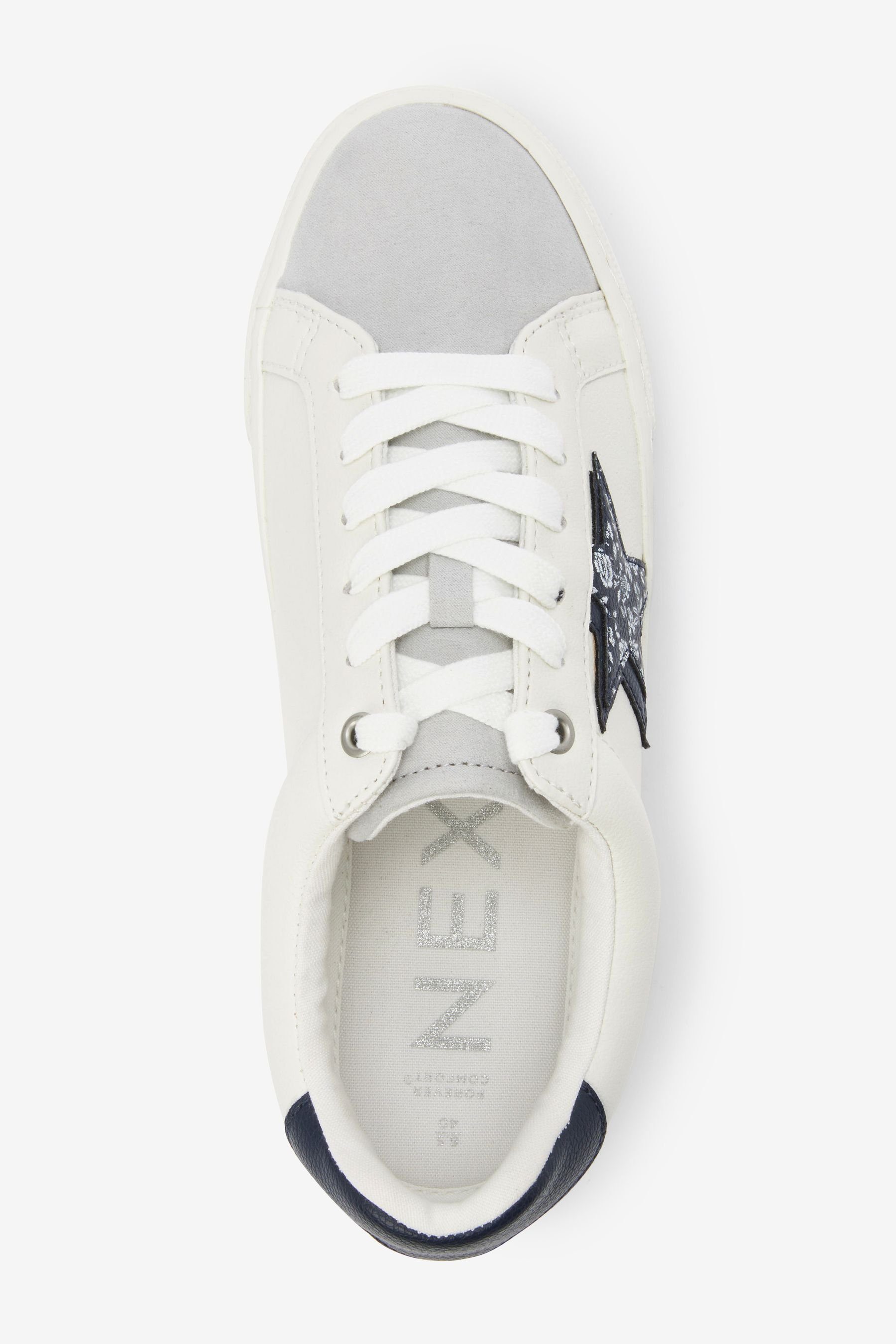 Next Sneaker mit Schnüren Comfort Forever White/Blue Stern (1-tlg) zum Sneaker