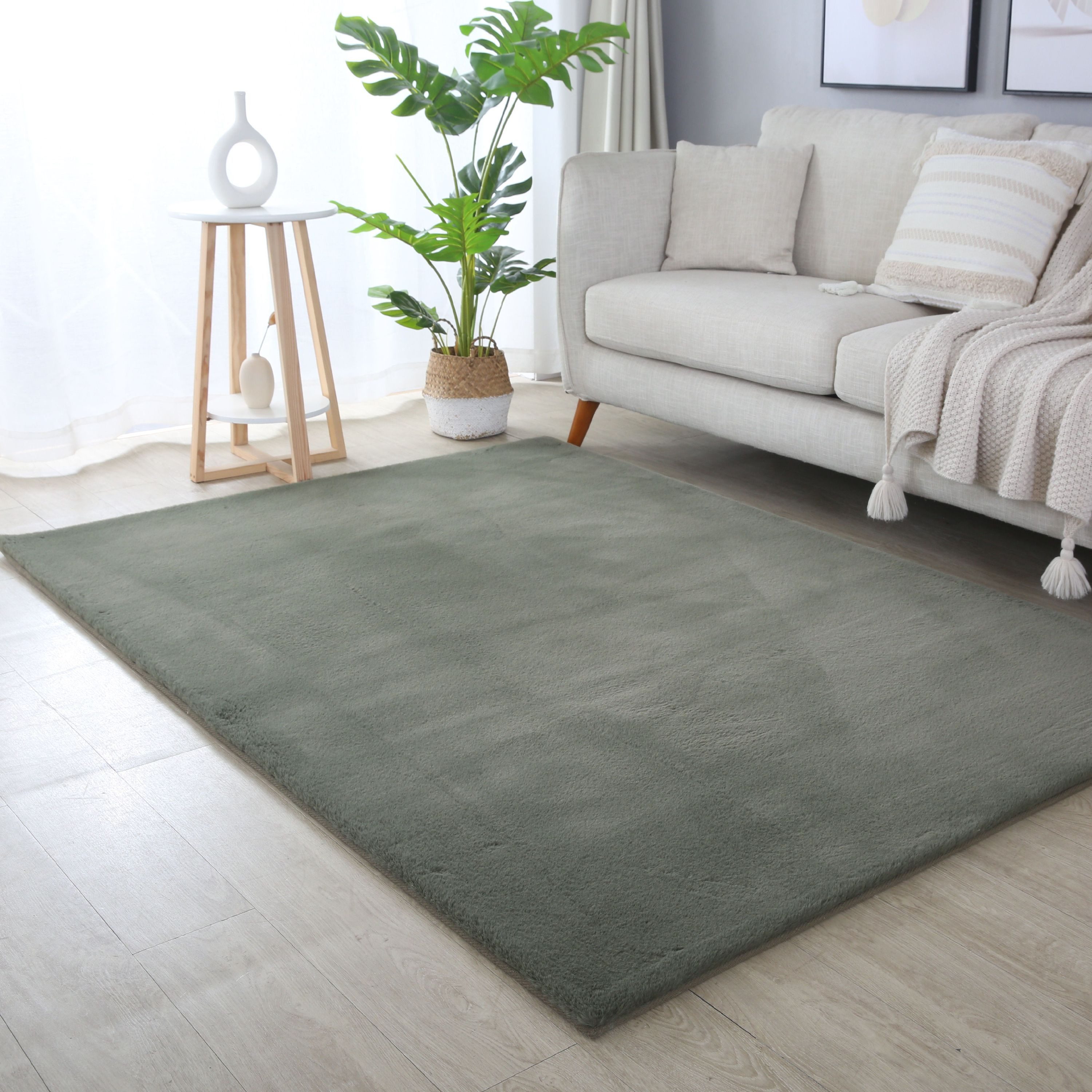 SIMPEX24 Teppich Unicolor - Einfarbig, Rechteckig, Höhe: 20 mm, Teppich Wohnzimmer Einfarbig Shaggy Modern Flauschiger Felloptik Weich