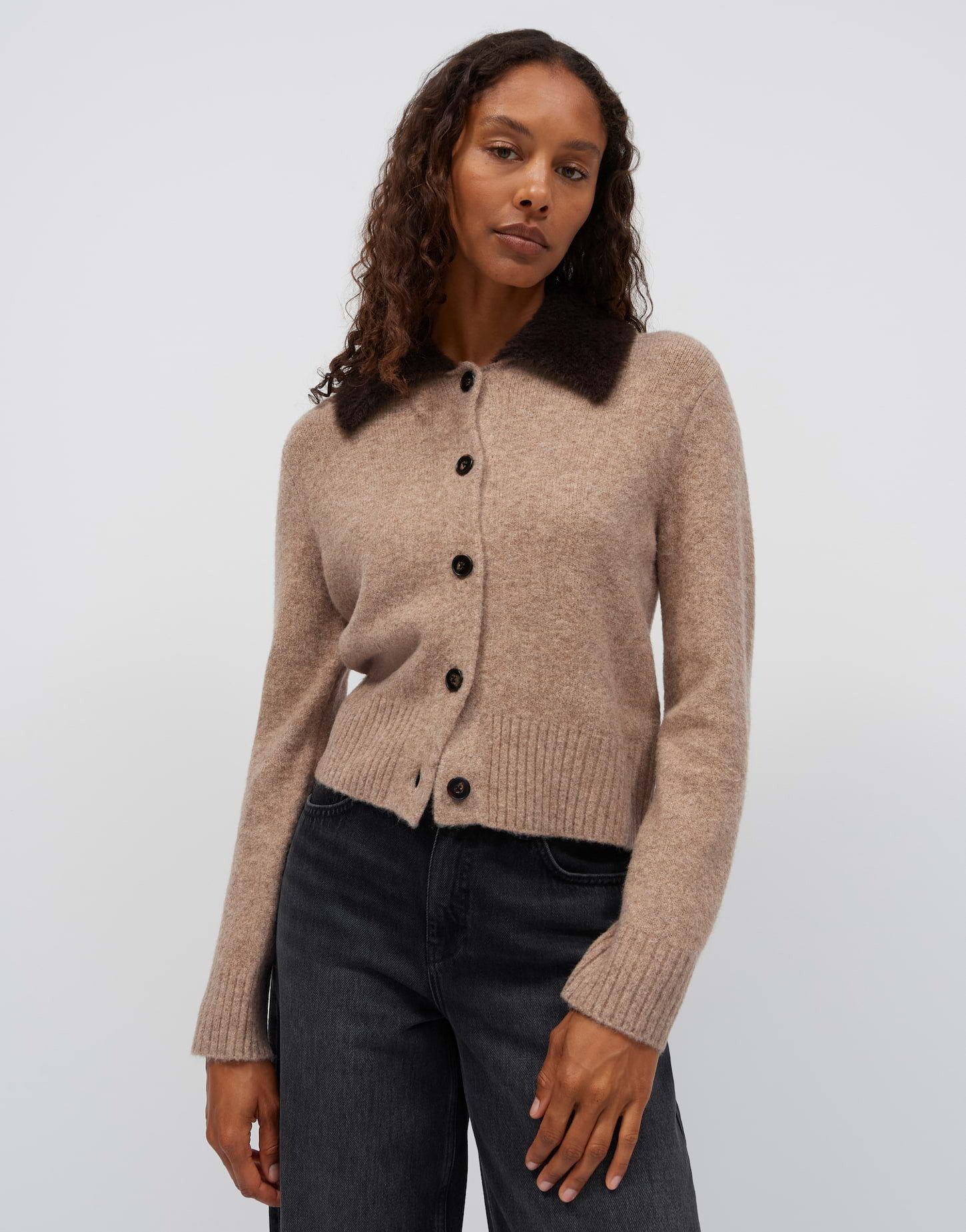 OPUS Strickjacke Dofur aus weichem Strick Verkürzte Länge mit geradem Schnitt und wandelbarem Kragen