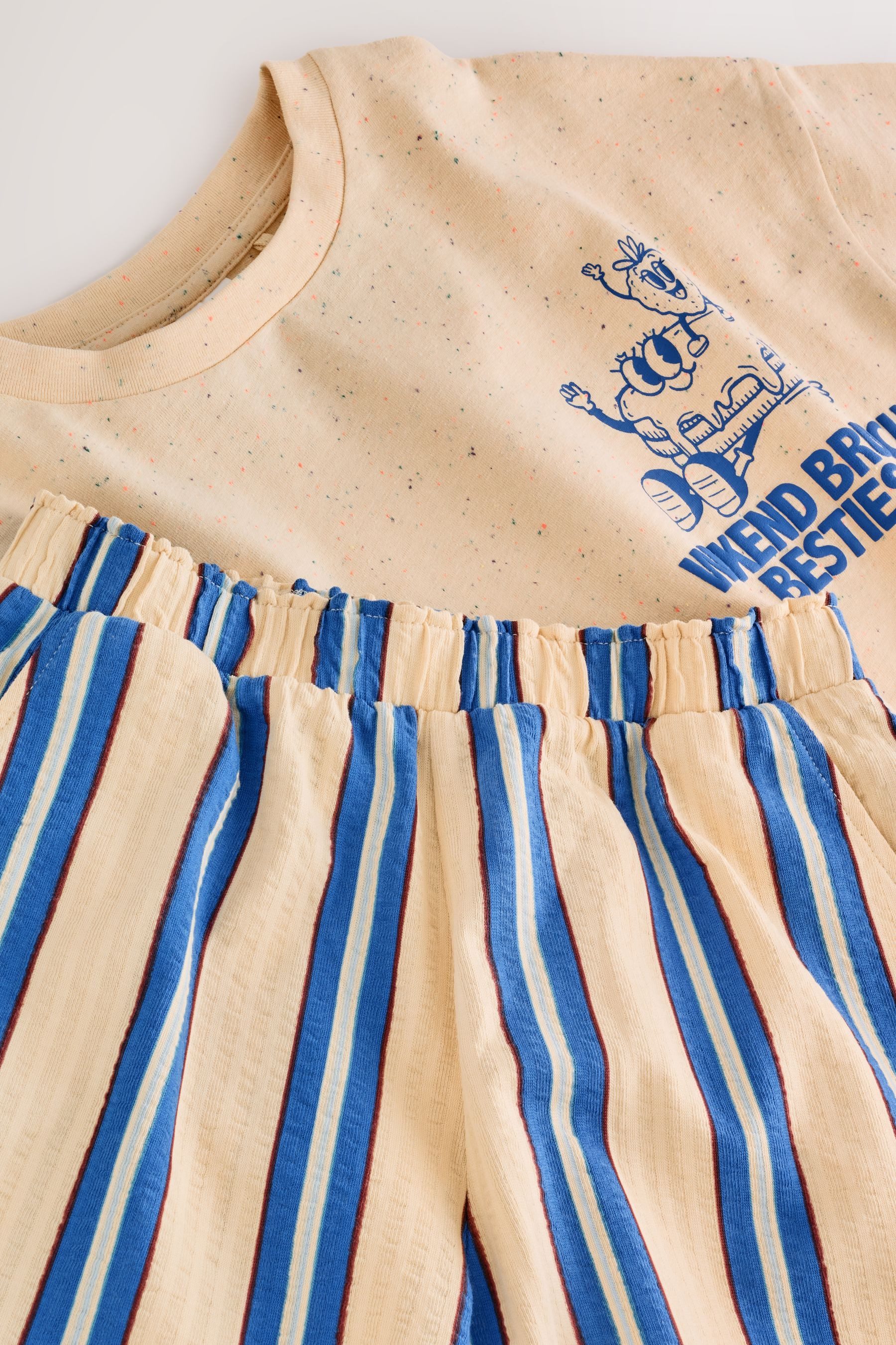 Next Shirt & Shorts T-Shirt und strukturierte Shorts im Set (2-tlg)