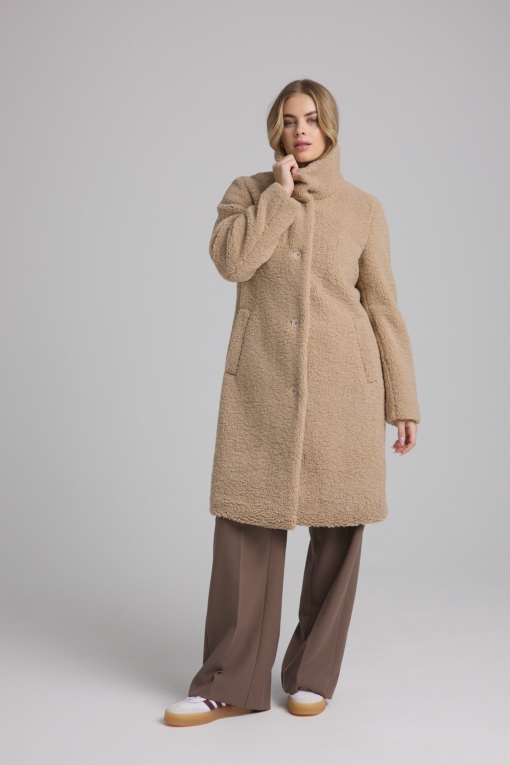 Manisa Fellimitatmantel Teddy-Plüsch-Mantel mit Knöpfen günstig online kaufen