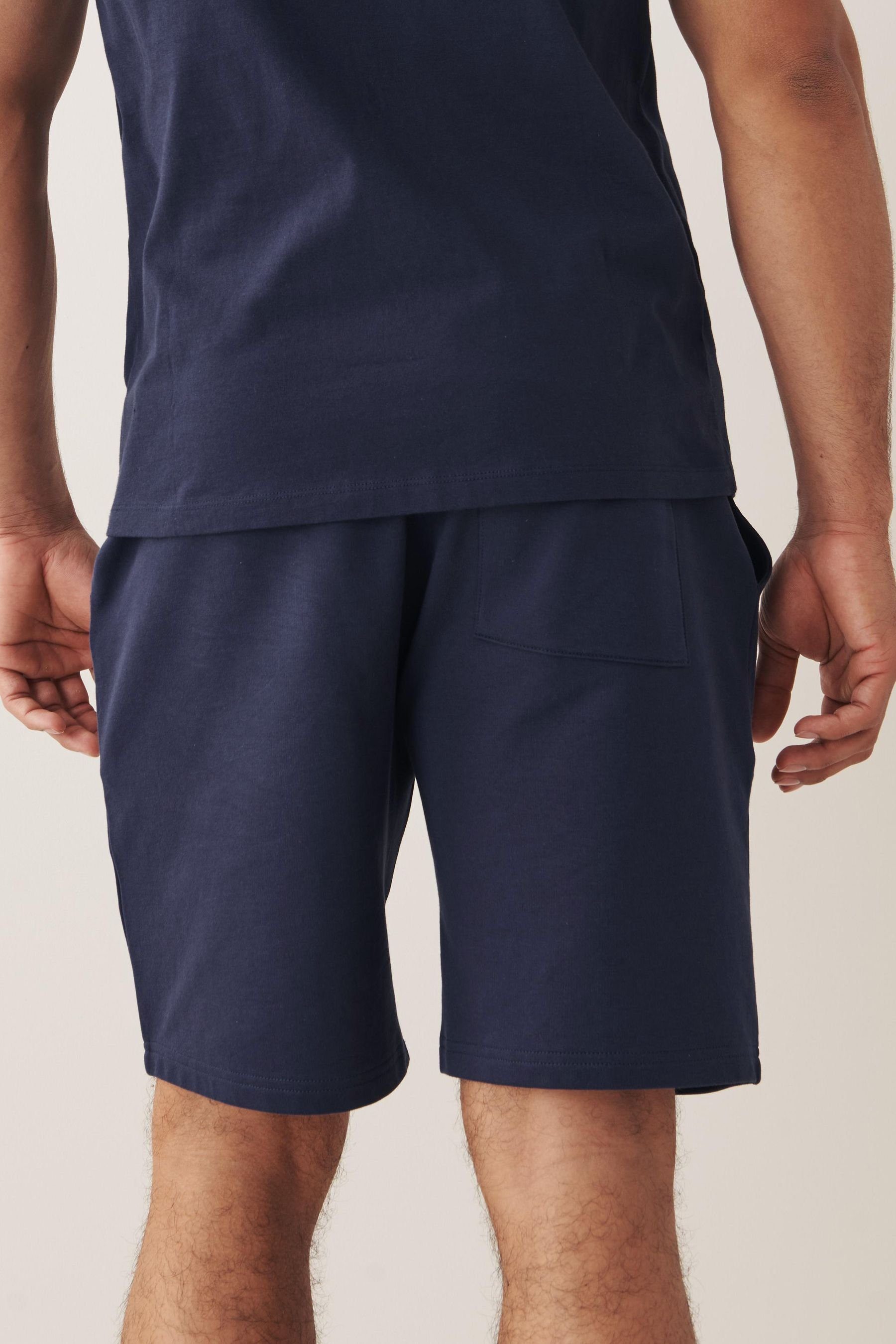 Next Shorts Navy Blue (1-tlg) Relaxshorts Leichte