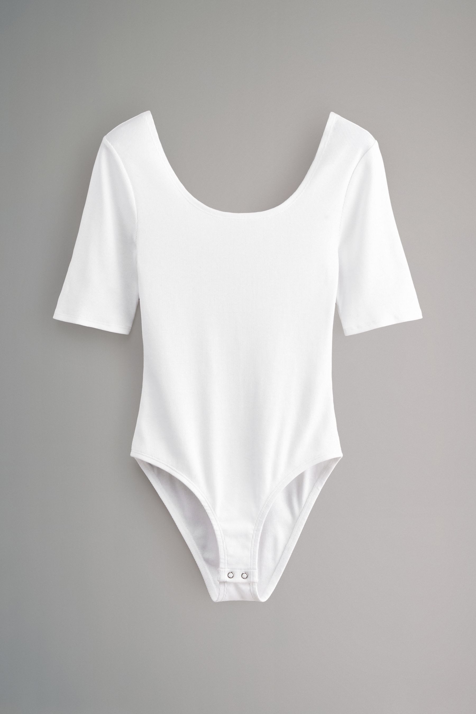 The Set Shirtbody 3er-Pack The Set gerippte Bodysuits, U-Ausschnitt (3-tlg)