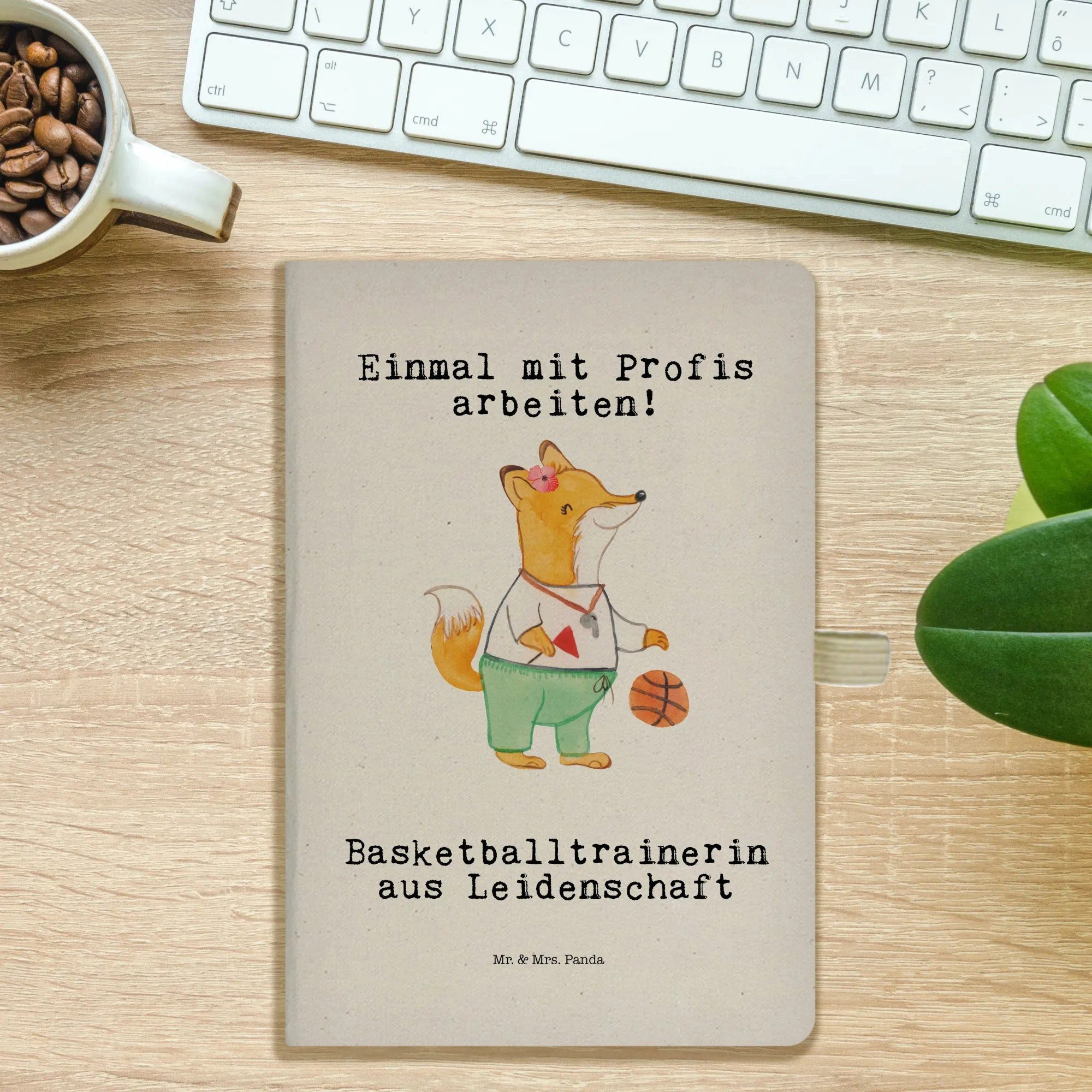 Thumbnail - Mr. & Mrs. Panda Notizbuch Basketballtrainerin Leidenschaft - Transparent - Geschenk, Sport, Fir Mr. & Mrs. Panda, Inspi...