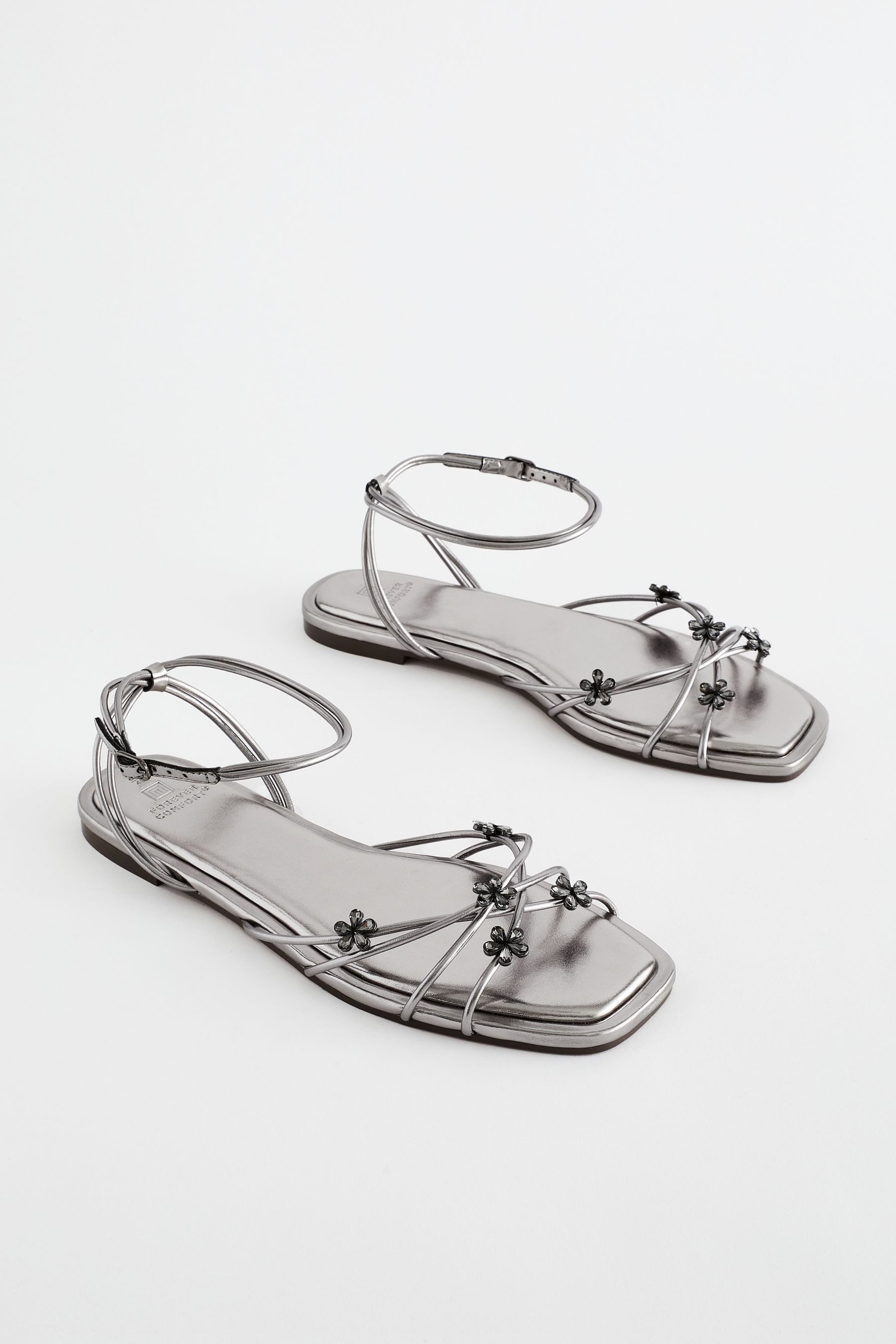 Next Riemchensandalette mit Schmucksteinblumen Sandale (1-tlg) günstig online kaufen