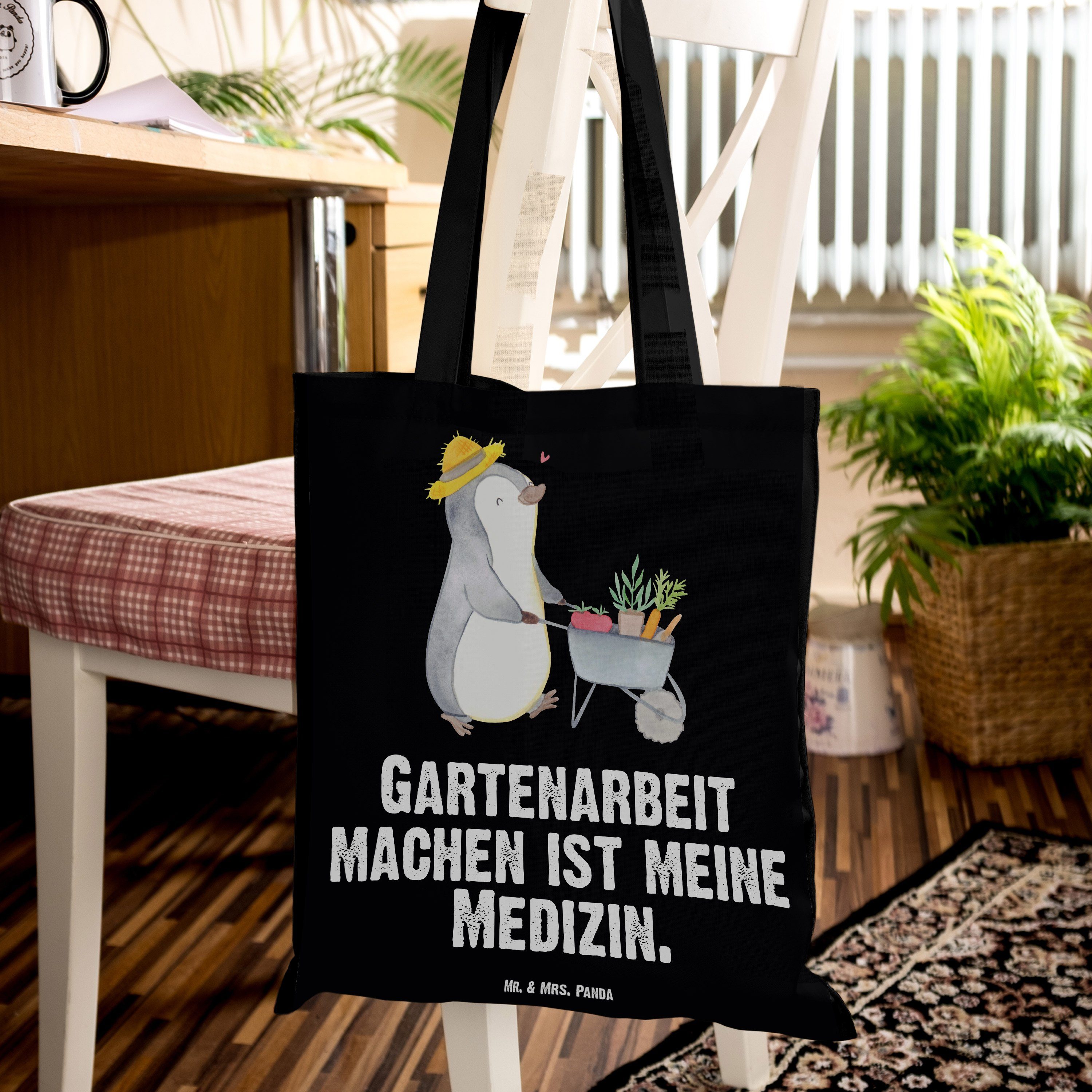 Geschenk, Mrs. & Panda Gartenarbeit Gartenpflege, (1-tlg) Pinguin Stof Schwarz - Medizin Tragetasche Mr. -