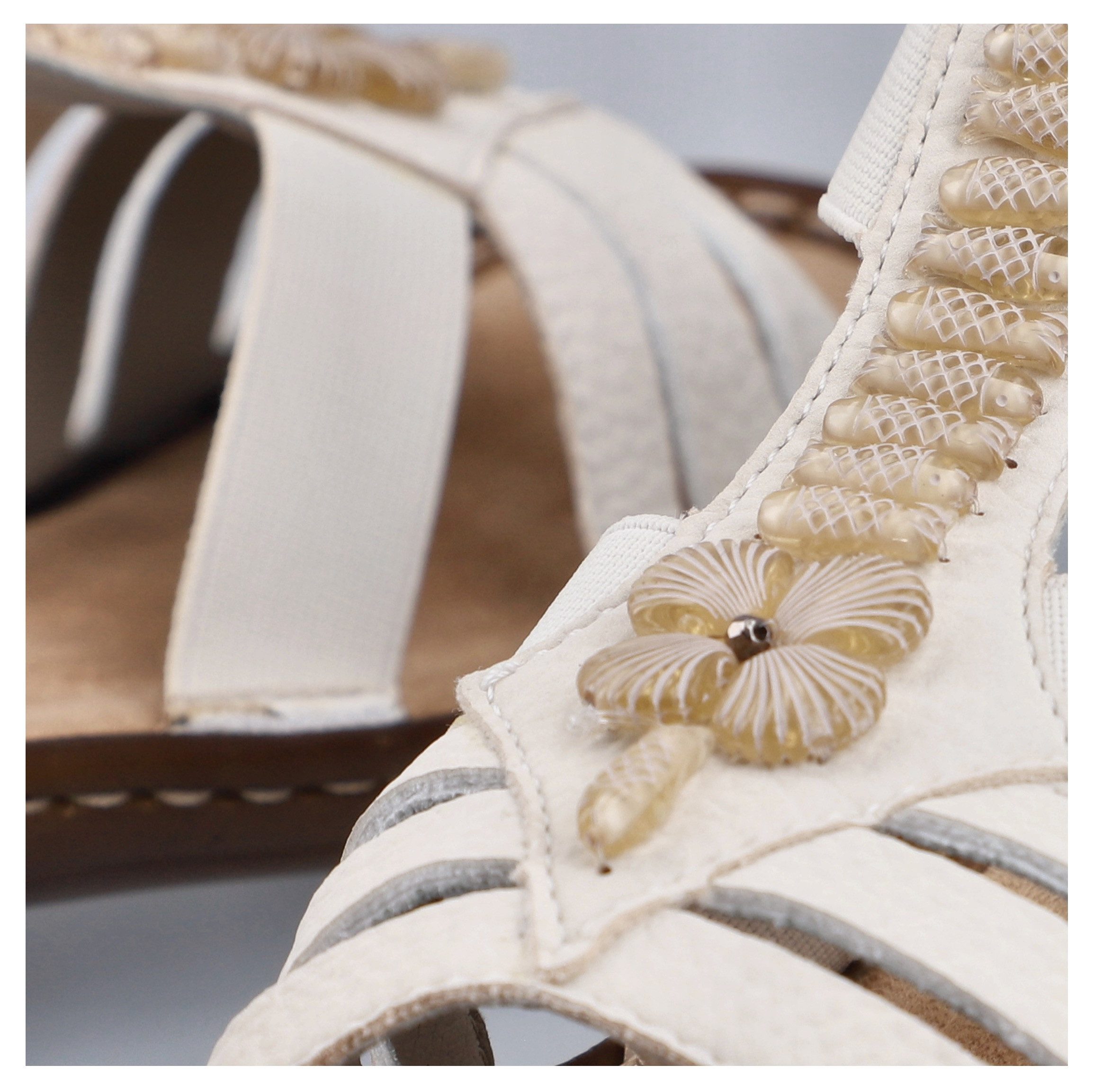 Rieker Riemchensandale Sommerschuh, Sandalette, Keilabsatz, mit schöner Verzierung