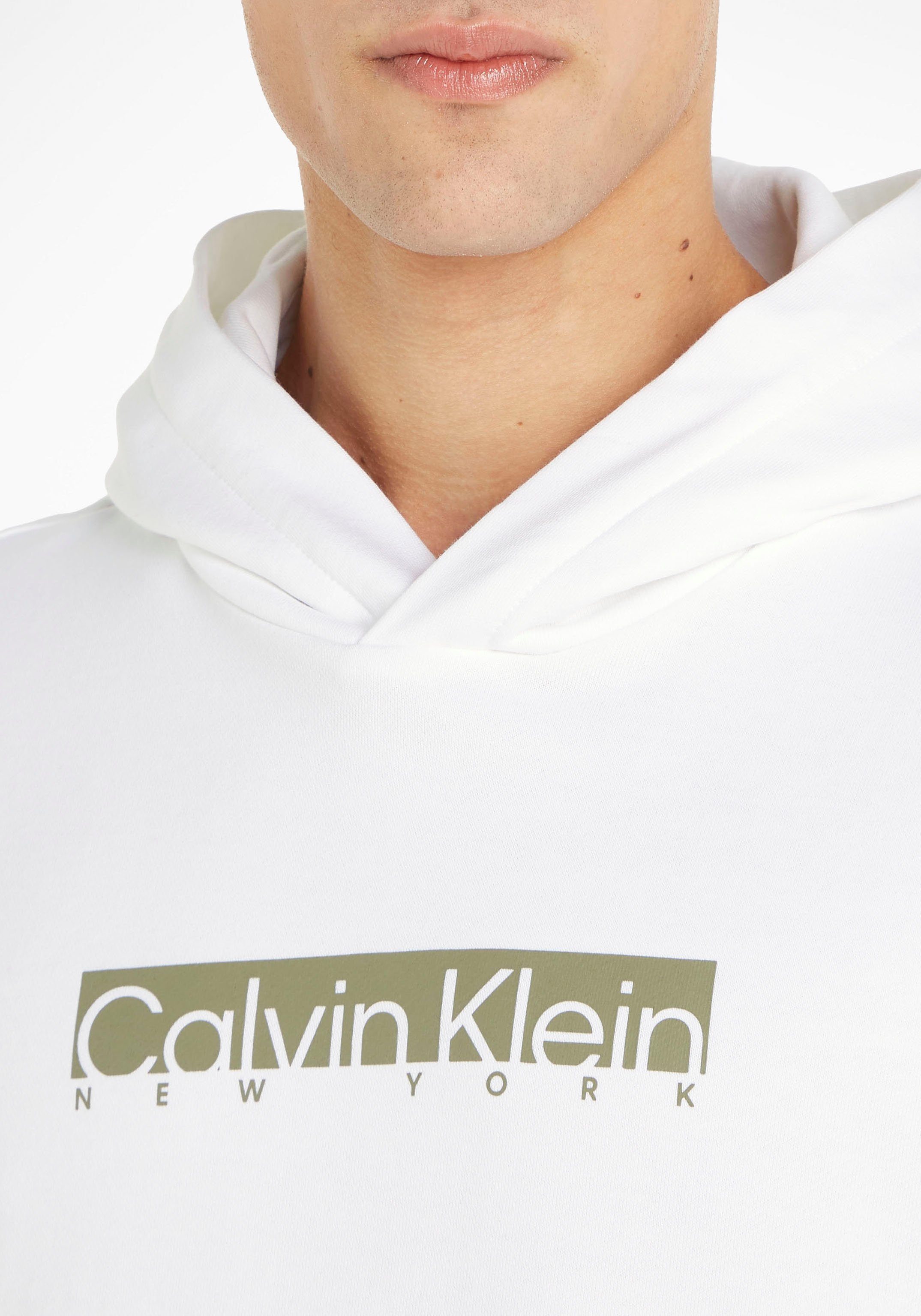 Calvin Klein Kapuzensweatshirt mit CK New weiß York Print