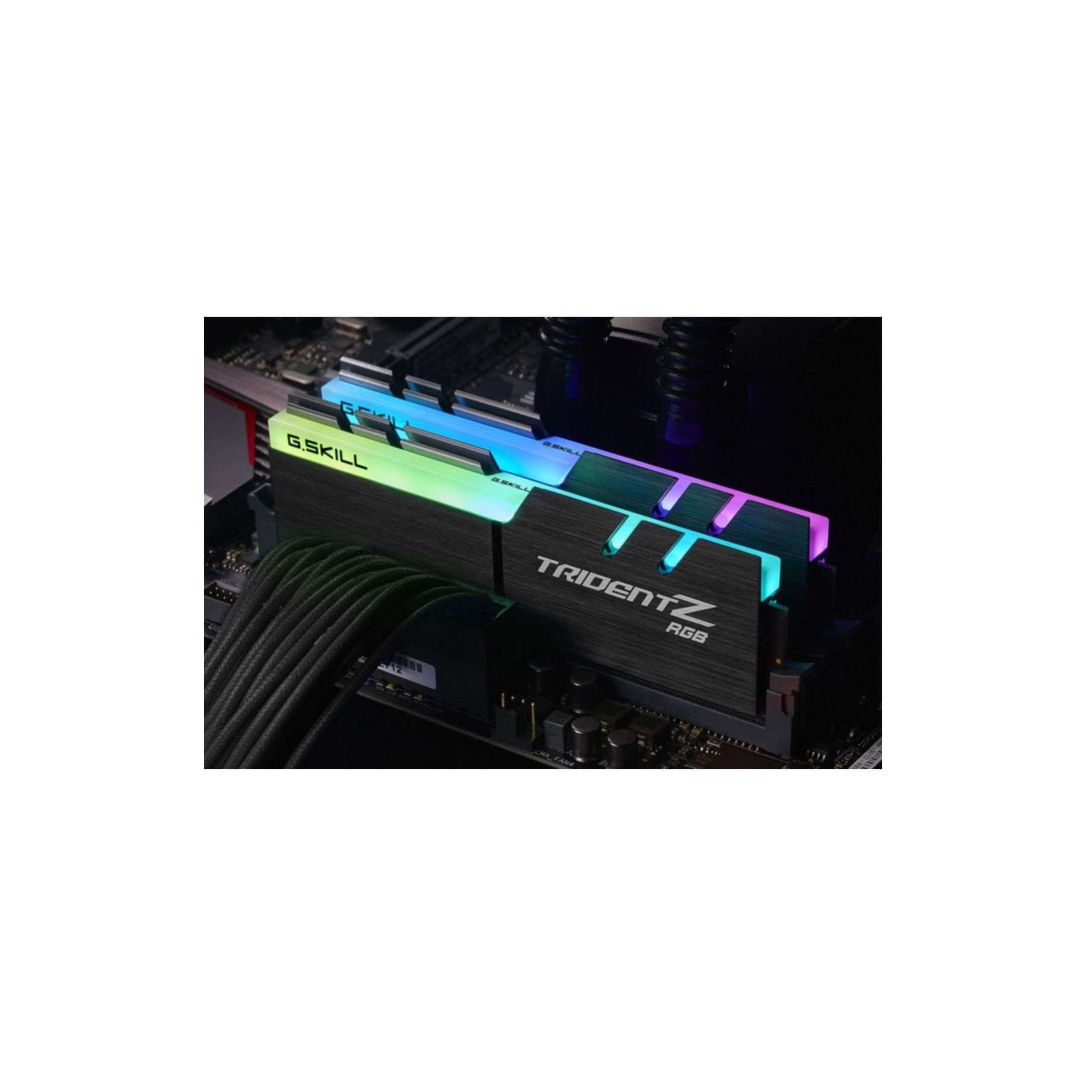 G.Skill F4-3200C16D-16GTZR Arbeitsspeicher – Bild 4 von 5