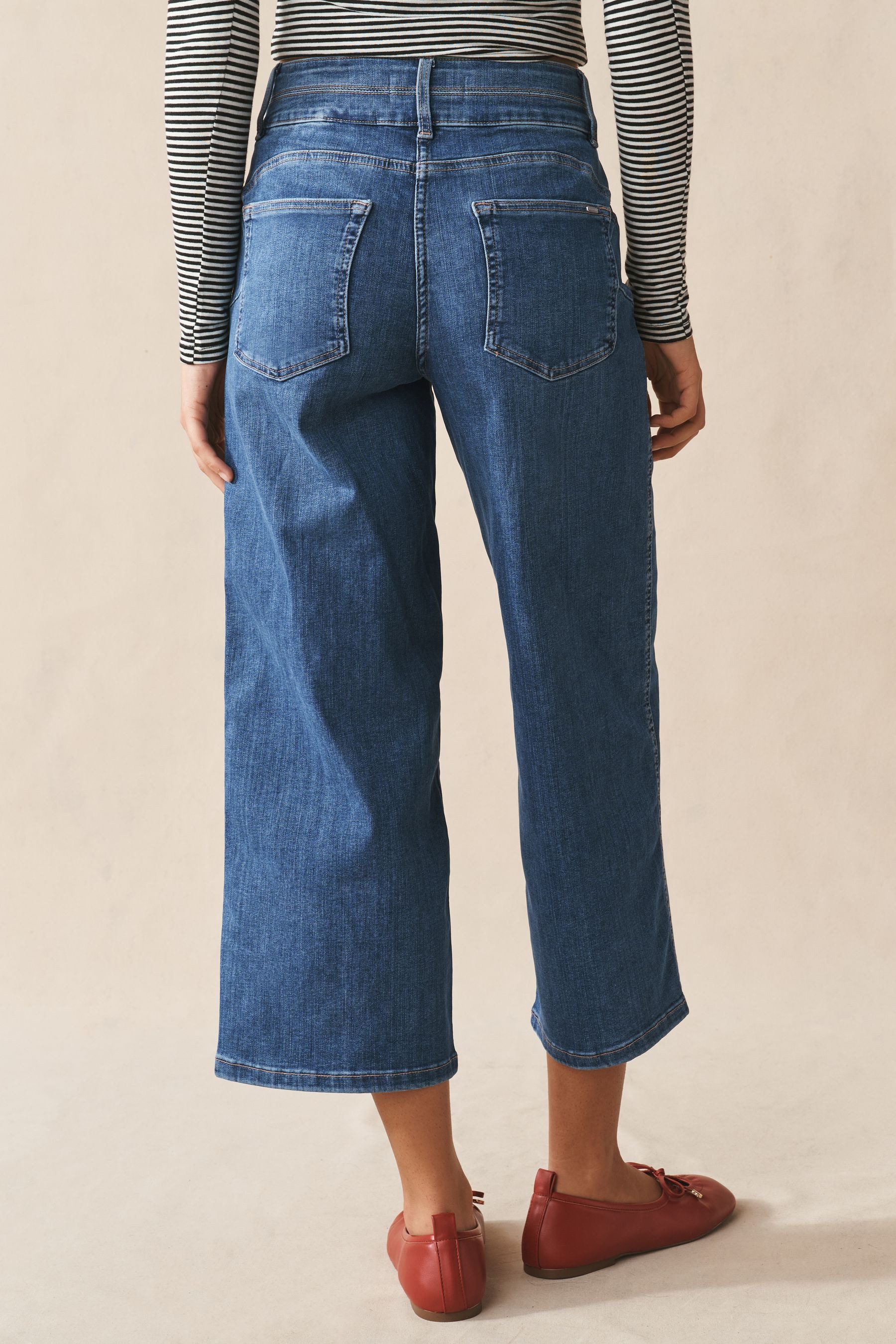 Next Slim-fit-Jeans Verkürzte Lift, Slim & Shape Jeans, Kurzgröße (1-tlg)