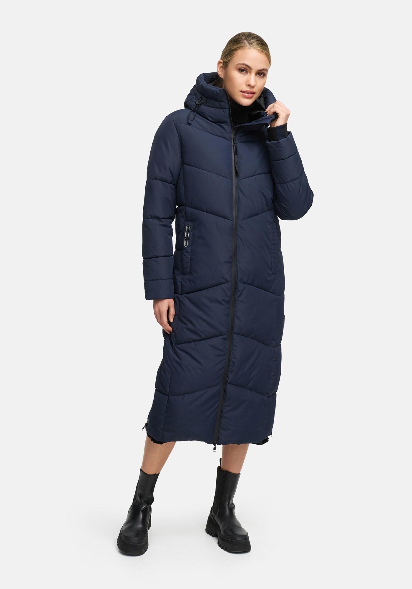 Marikoo Winterjacke Firella extra lange Passform und seitliche Belüftungsöffnungen