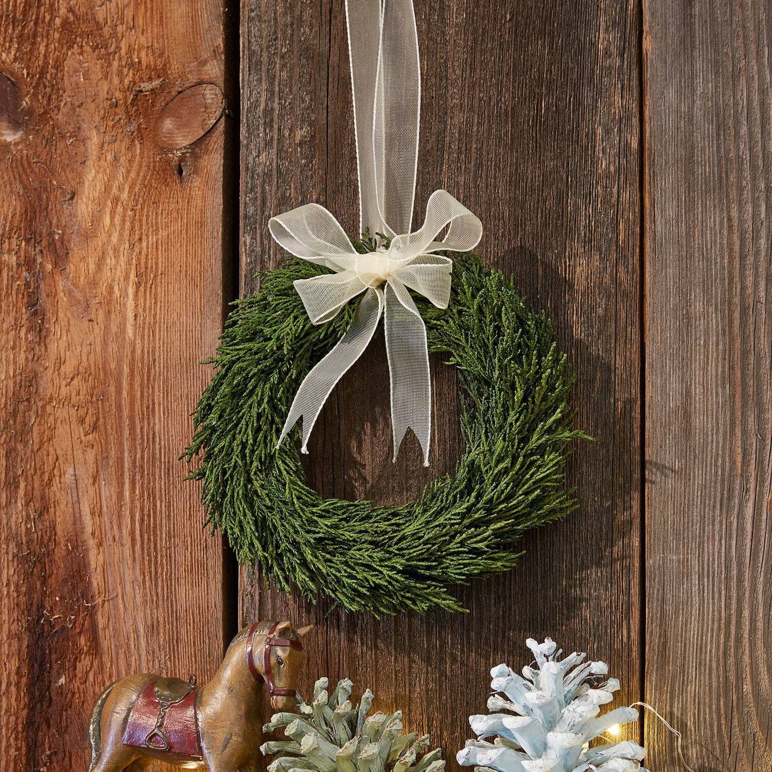 Mirabeau Weihnachtsfigur Kranz Sare grün günstig online kaufen