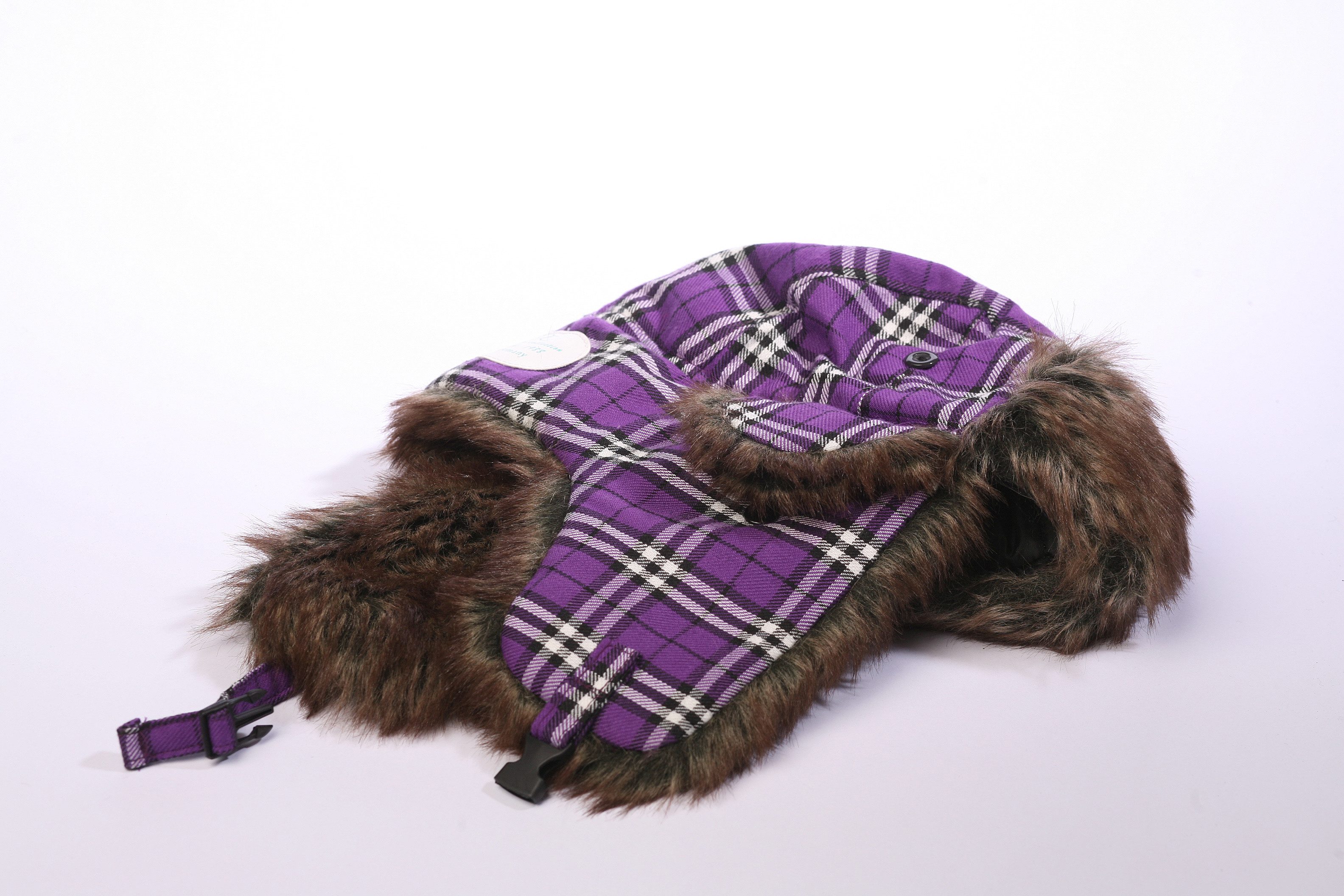 Ohrenwärmer DC-W-484-Trendy Mütze mit Ohrenklappen und Verschluß am Hals