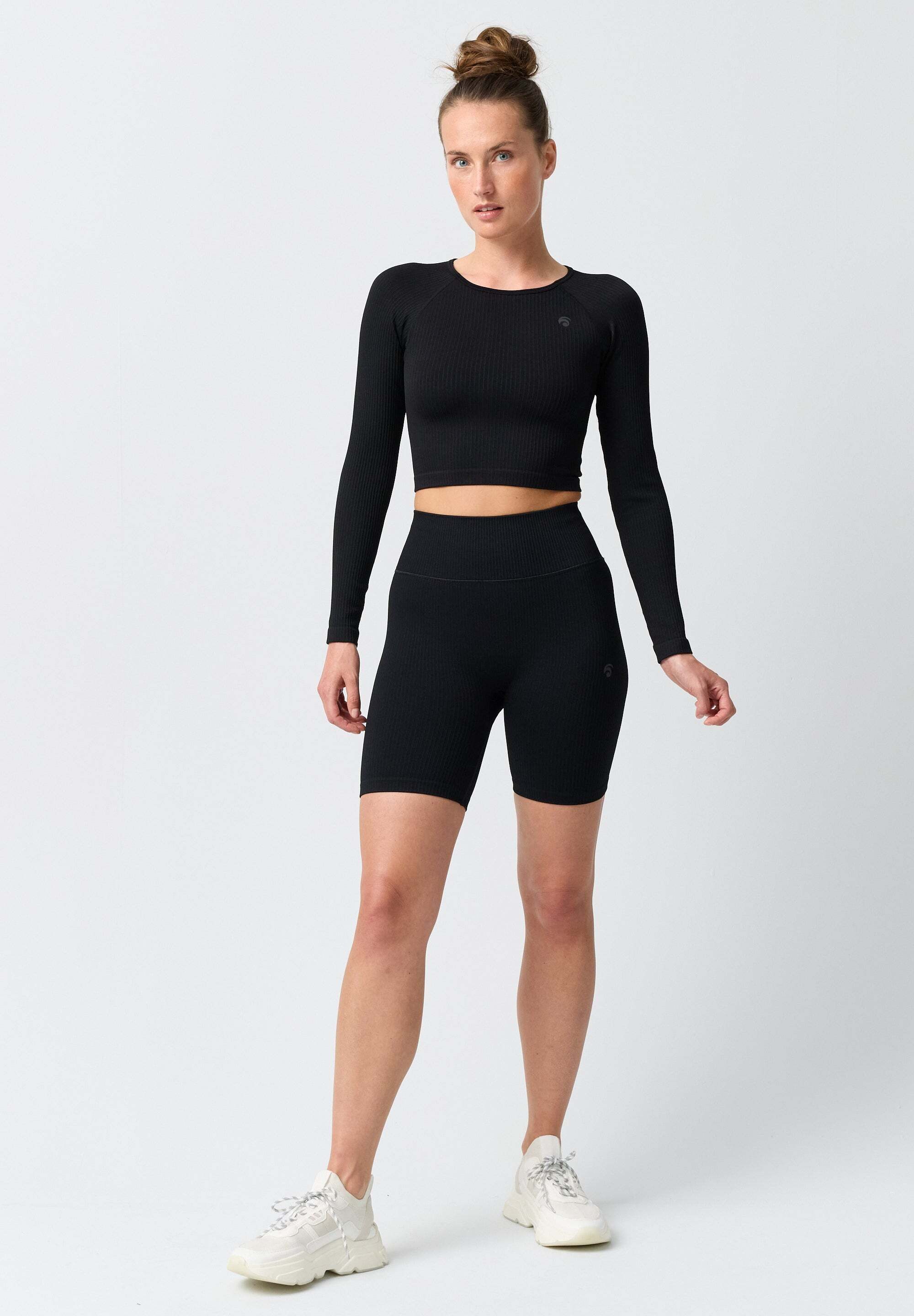 OCEANSAPART Langarmshirt Trixy (1-tlg) mit rutschfester, körpernaher Passform
