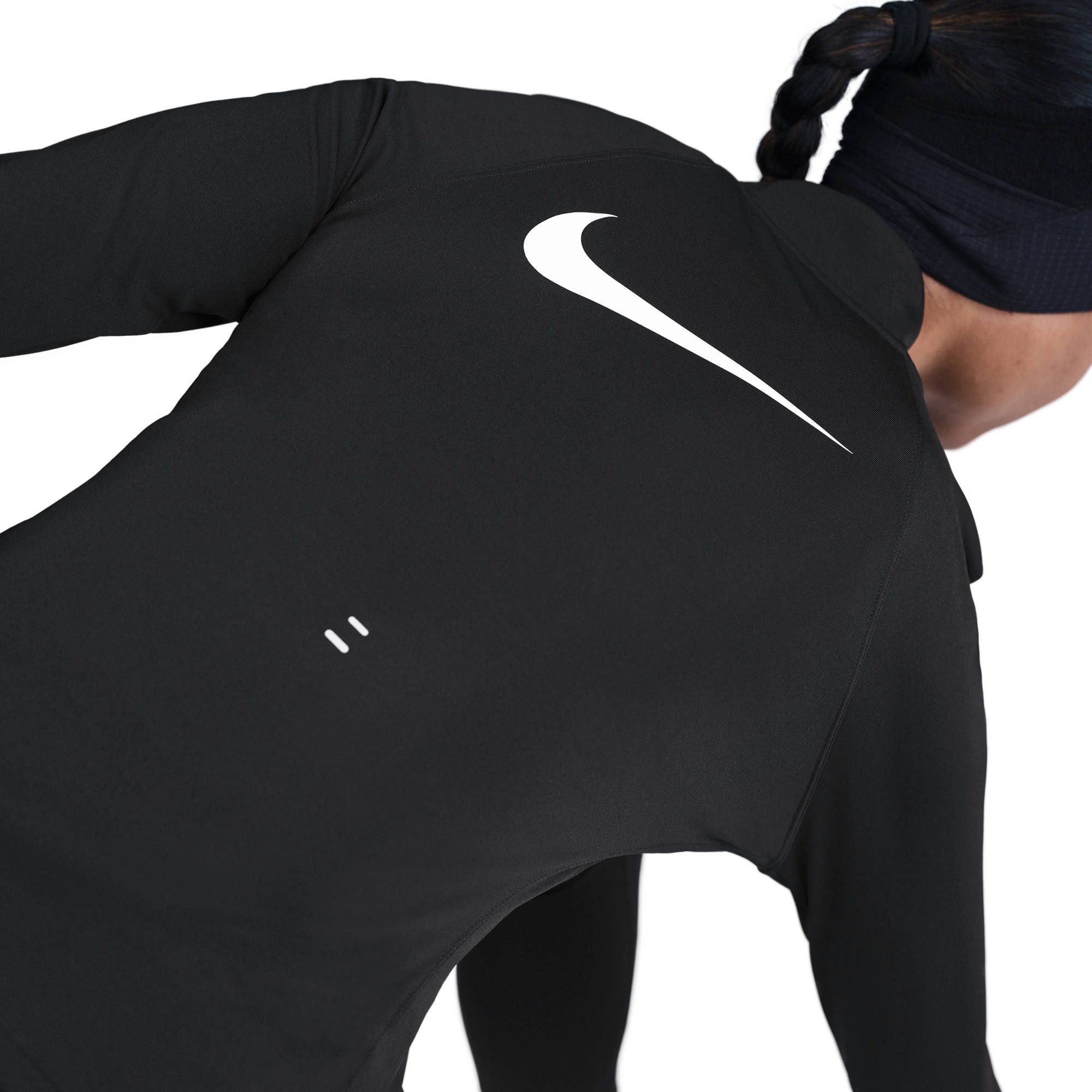 Nike Lauftop W NK TEMPO SWSH HBR DF HZ TOP mit Halbreißverschluss, schweißableitend