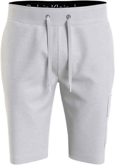 Calvin Klein Джинси Sweatshorts MONOLOGO BADGE SHORT mit Logostickerei