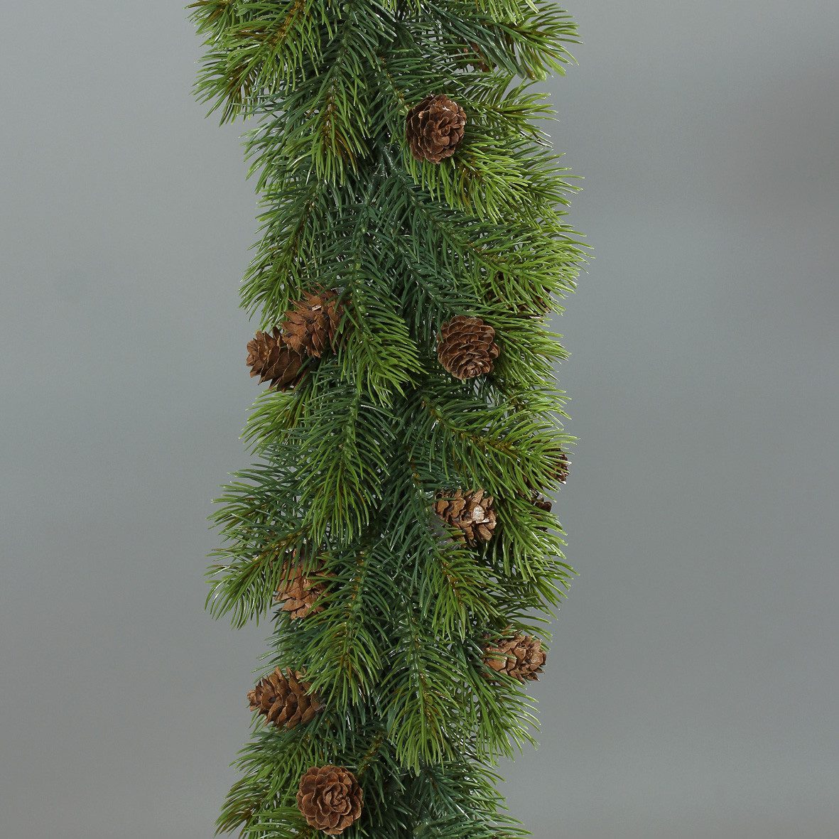 Winterliche Kunstpflanze künstliche Tannengirlande mit echten Zapfen 160cm Double