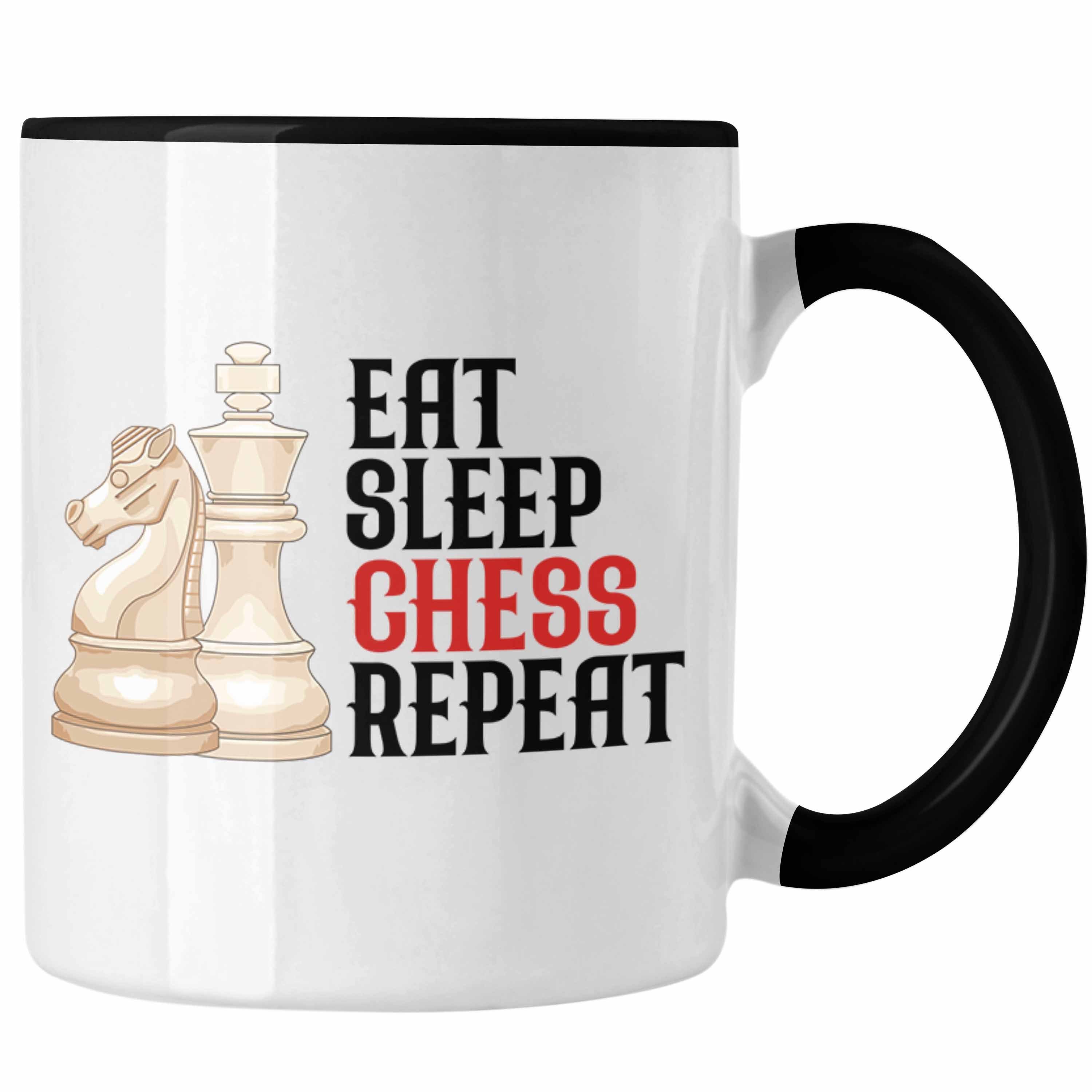 Trendation Tasse Trendation - Schach Tasse Geschenk für Schach-Spieler Profis Lustiger Spruch Grafik Eat Sleep Chess Schwarz