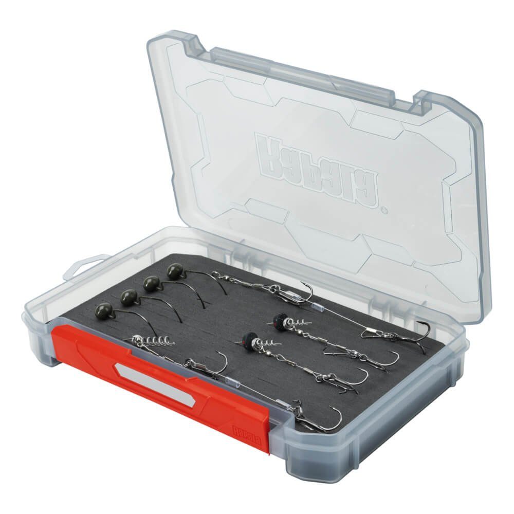 Rapala Angelkoffer Rapala Tackle Tray 276 OF Kunstköder Box mit Schaumstoff (1 St), Schnellverschlusssystem für eine einfache Handhabung, Wiederbeschreibbare Etiketten für persönliche Anpassung, Stapelbares Design für kompakte Lagerung, Integrierte Füße zur vertikalen Aufbewahrung, Maße: 27,6 x 18,0 x 4,3 cm, Hergestellt in Finnland