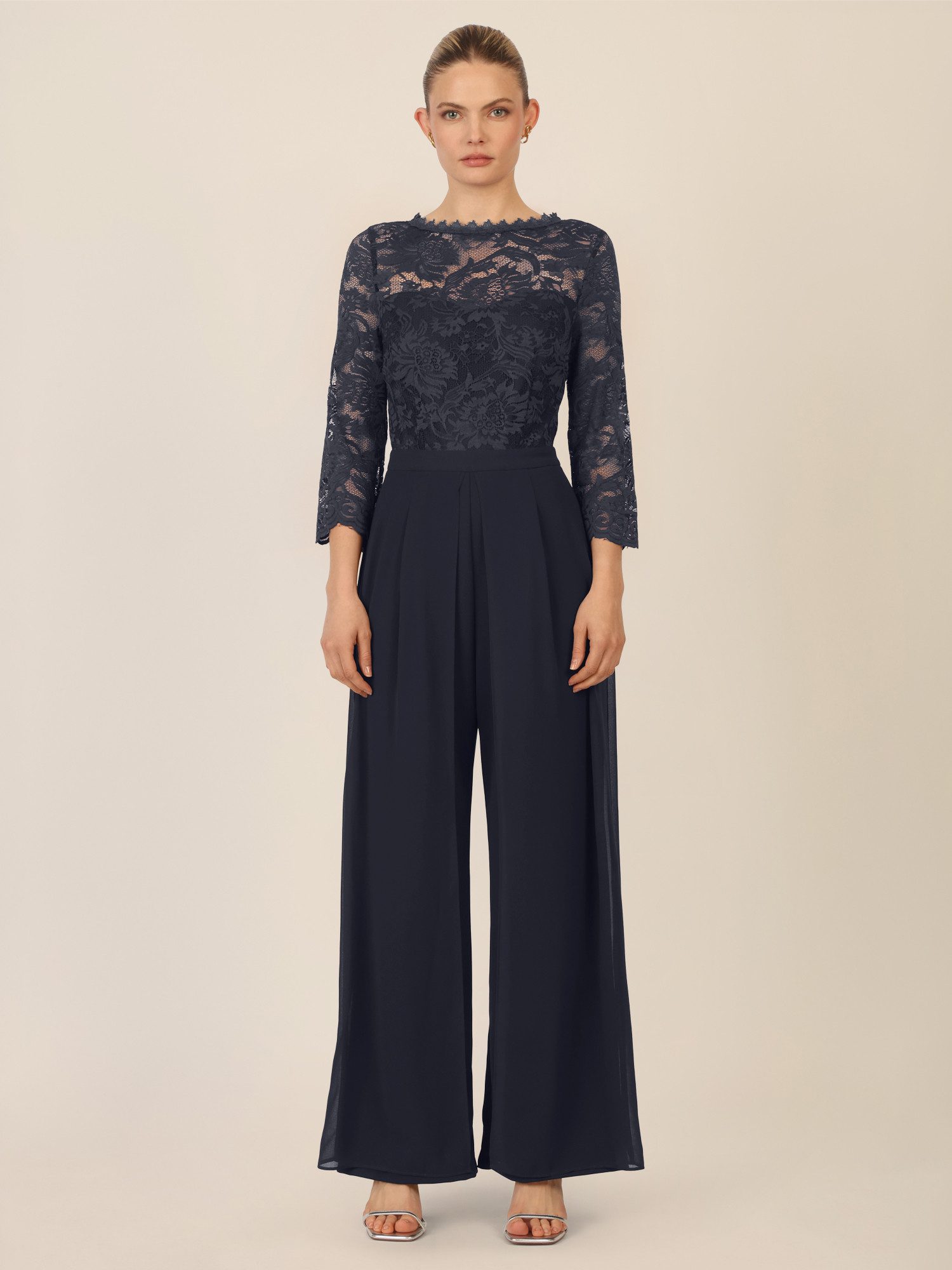 Apart Jumpsuit mit Spitzentop und weitem Bein günstig online kaufen