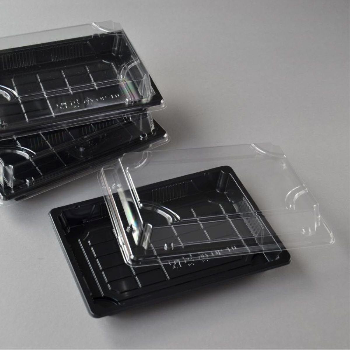 Einwegschale 400 Stück Sushi Schalen Deckel Boden, Verpackung wellenförmigen Sushi Sushi (186×129×30 Box Tray mit mit OP mm), 1.0