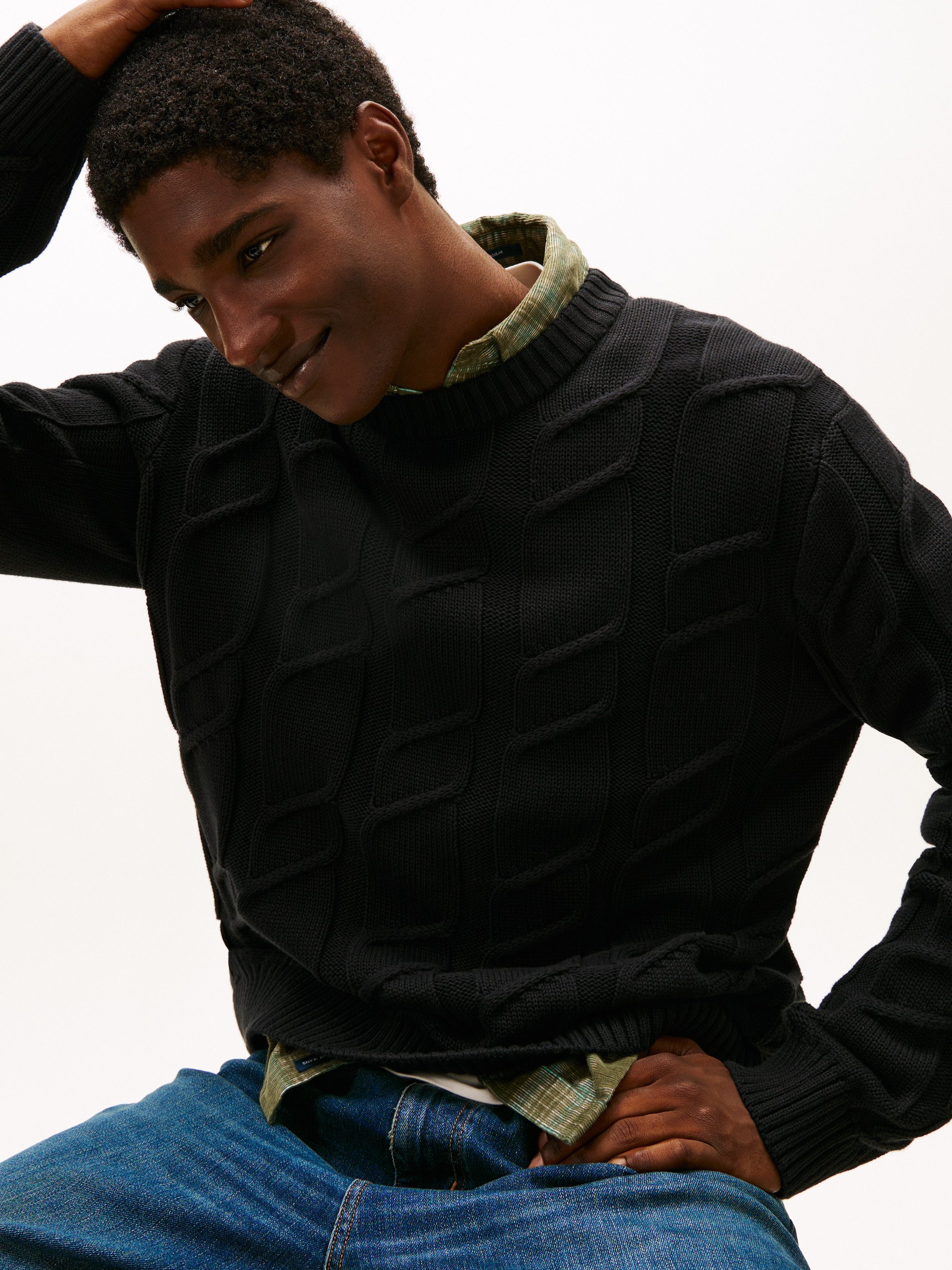 Tommy Jeans Rundhalspullover TJM REG CHUNKY CABLE Grobstrick mit Zopfmuster, regular fit, Rundhals