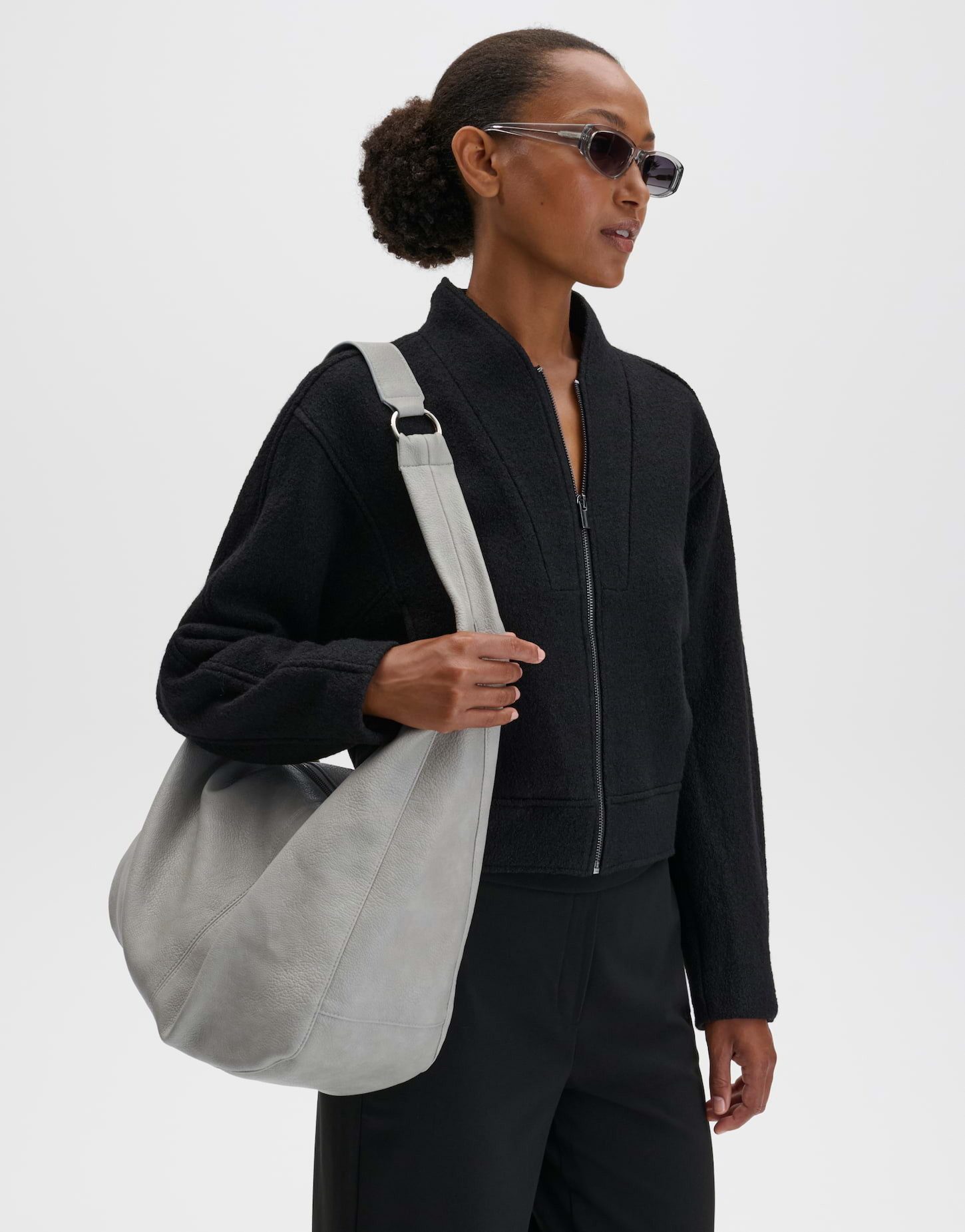 someday Umhängetasche Balpie bag mit verstellbaren Riemen, Weiche Haptik mit praktischem Reißverschlussfach innen