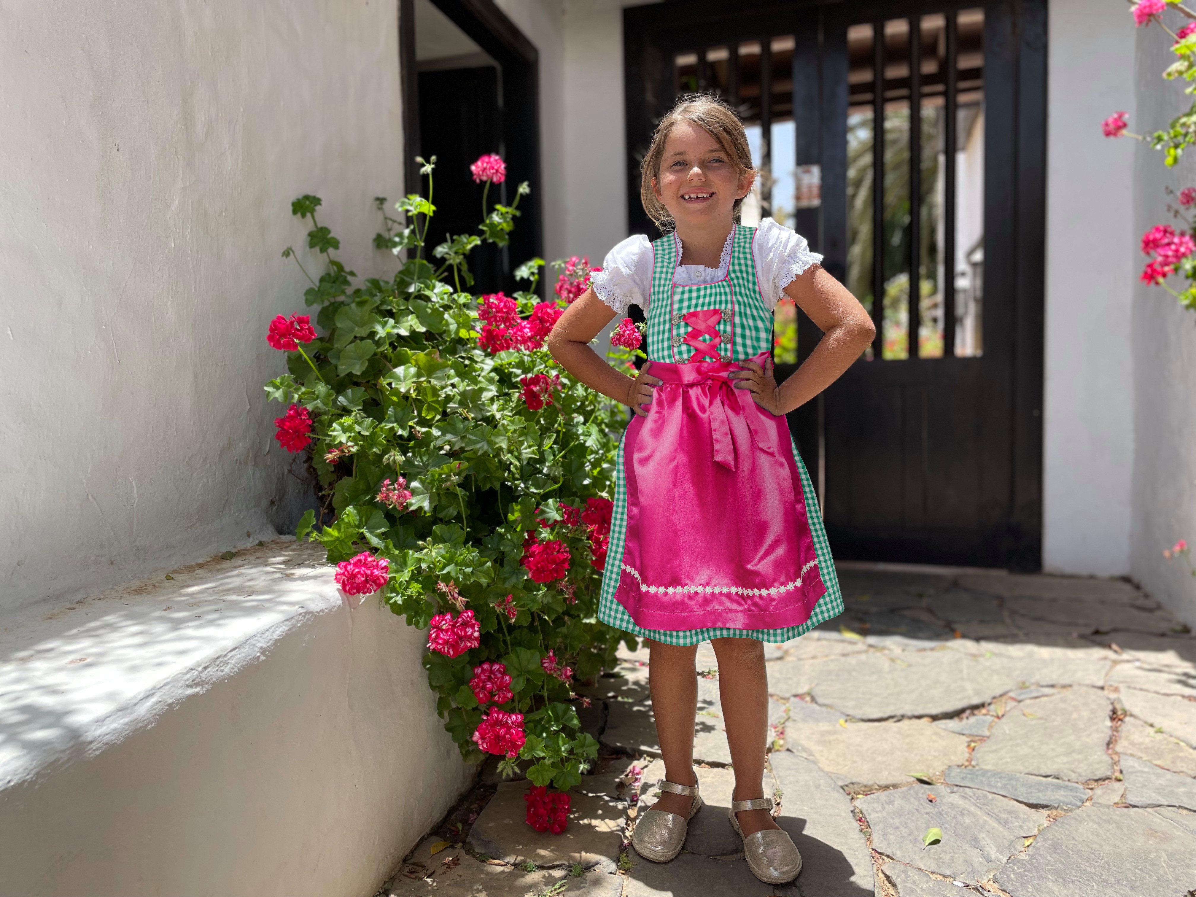 Ramona Lippert Dirndl Mia kariert grün pink Kinderdirndl für Mädchen mit Bluse