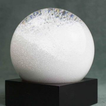 Cool Snow Globes Skulptur Schneekugel Schneeball