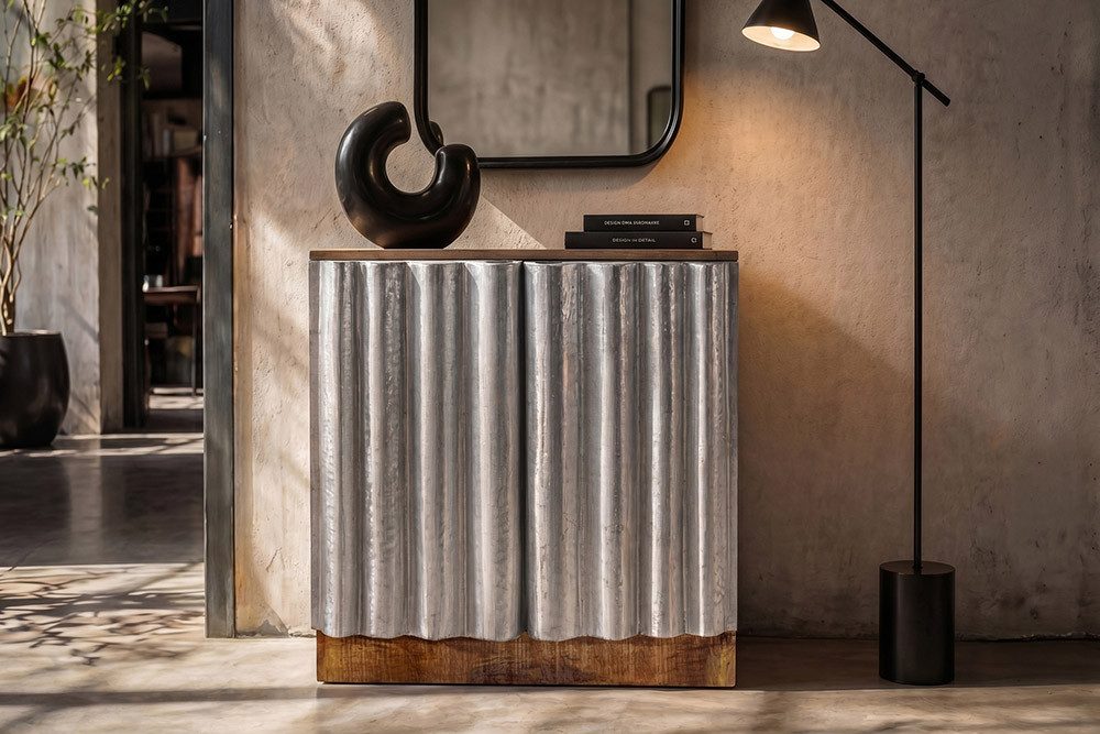 riess-ambiente Sideboard ZALVERO 80cm natur/silber - Mango, Metall-Aluminium Front, lackiert (Einzelartikel, 1 St), Kompaktes Industrial Sideboard - ideal f. Wohn- & Schlafzimmer o. Flur