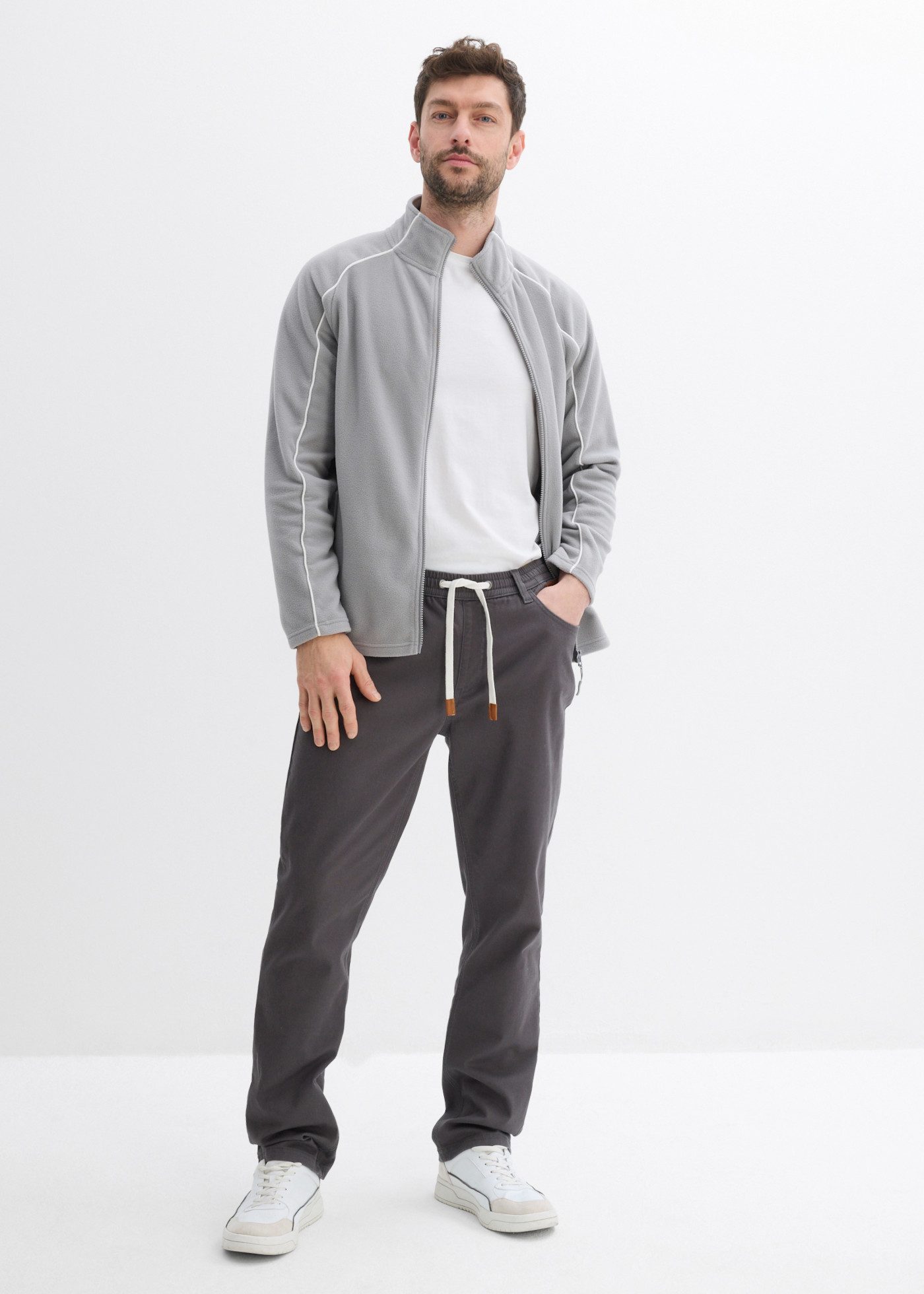 bonprix Schlupfhose in Stretch-Qualität, mit elastischem Bund, Regular Fit, im Casual-Stil – Bild 4 von 5