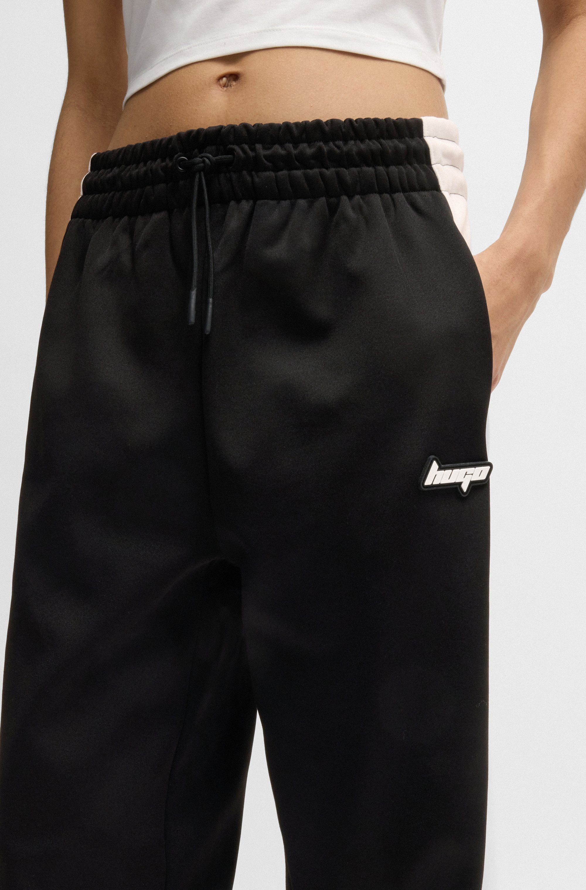 HUGO Blue Webhose Nelarina im Retro color blocking günstig online kaufen