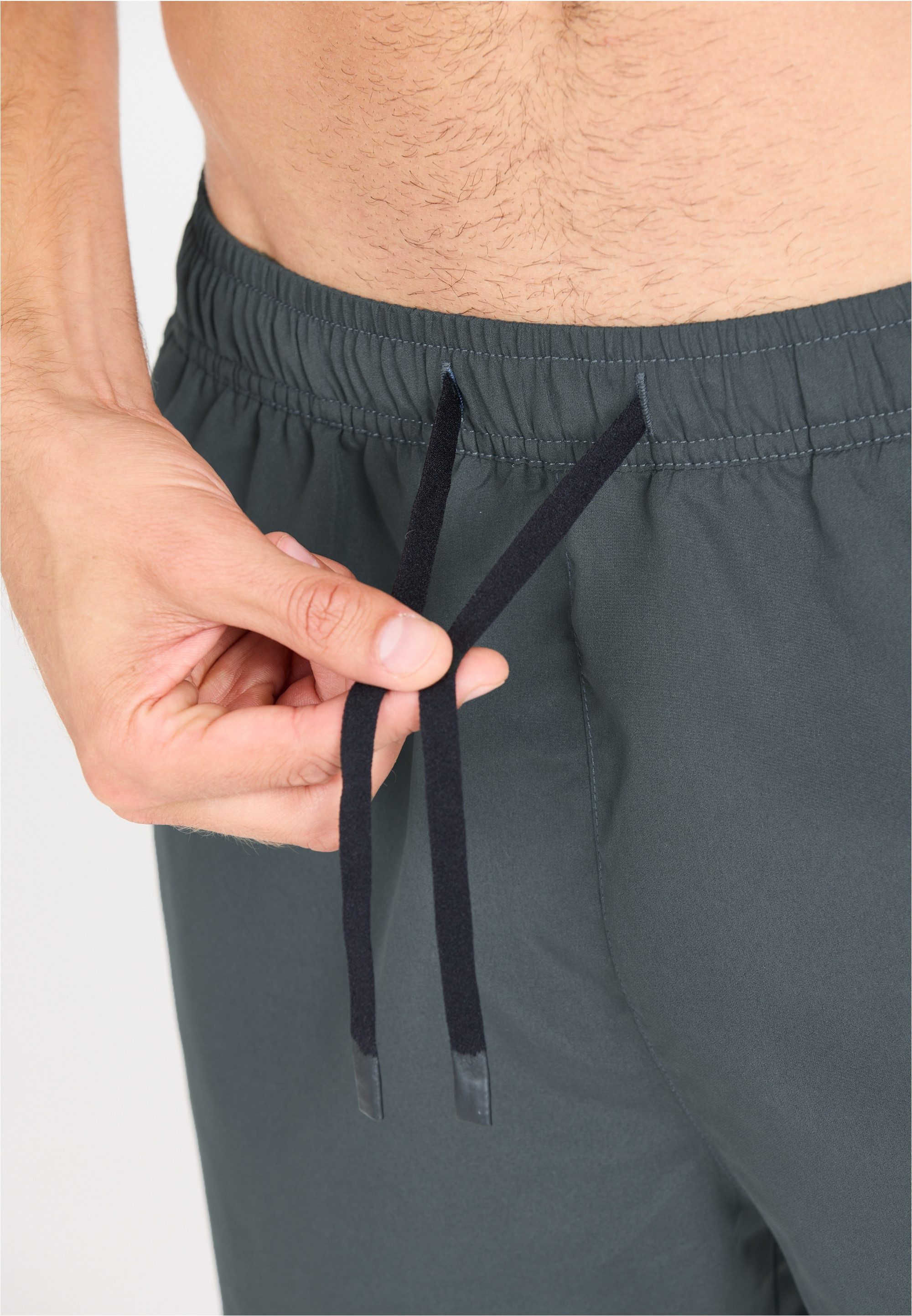 Virtus Badeshorts "Smither" 1 Stk. tlg. mit 4-Wege-Stretch günstig online kaufen